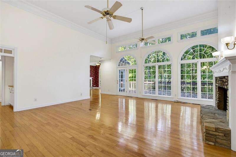 5331 Hermitage Drive Property Photo 7