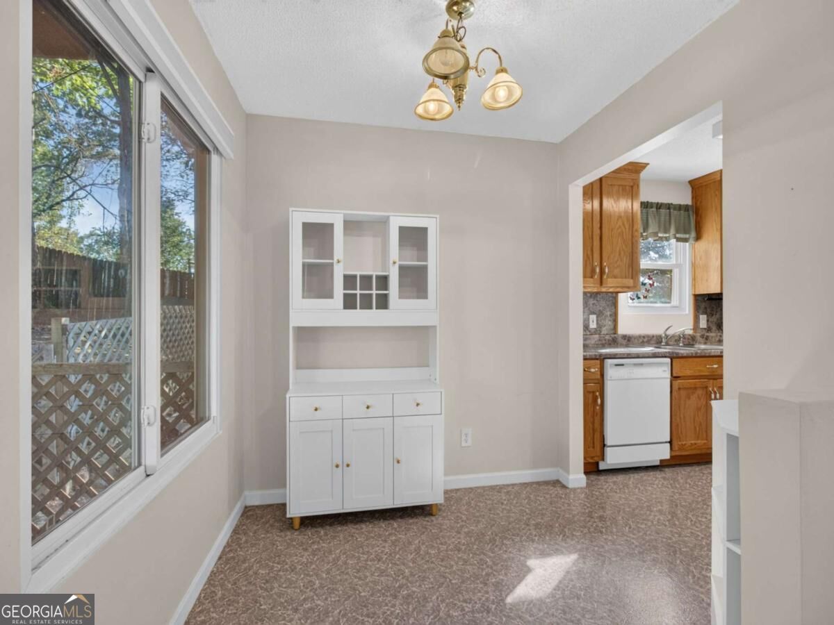 1038 Whispering Woods Drive Property Photo 18