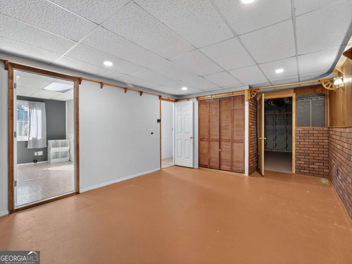1038 Whispering Woods Drive Property Photo 46