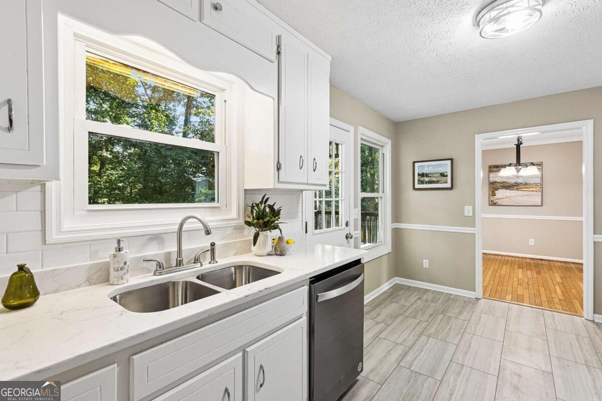 5308 Ferry Creek Lane Property Photo 7