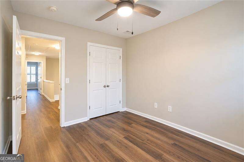 69 Haven Crest Court Property Photo 8