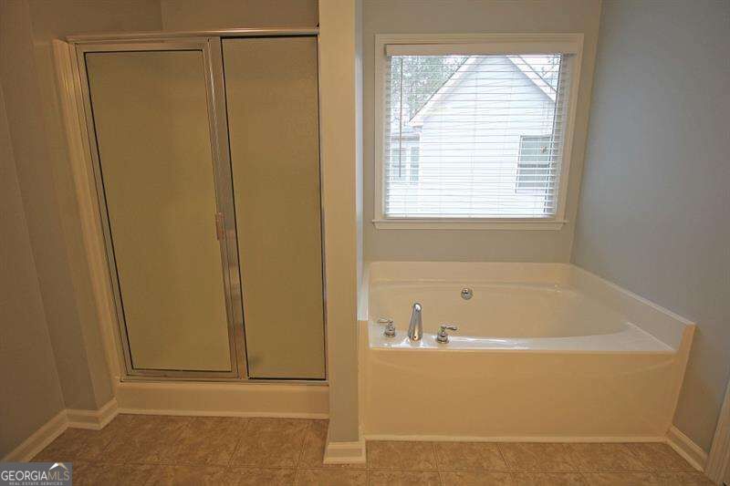 69 Haven Crest Court Property Photo 12