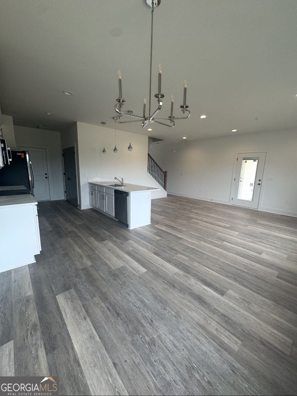 1344 Perkins Road Property Photo 8