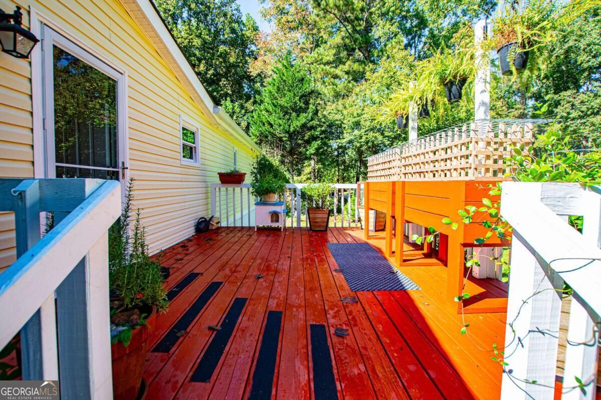 182 N Laurel Trace Property Photo 8