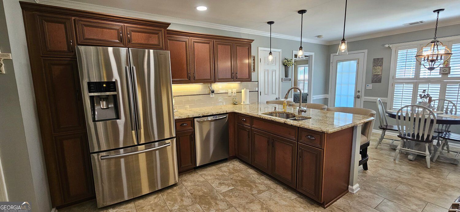 1016 Maria Drive Property Photo 2