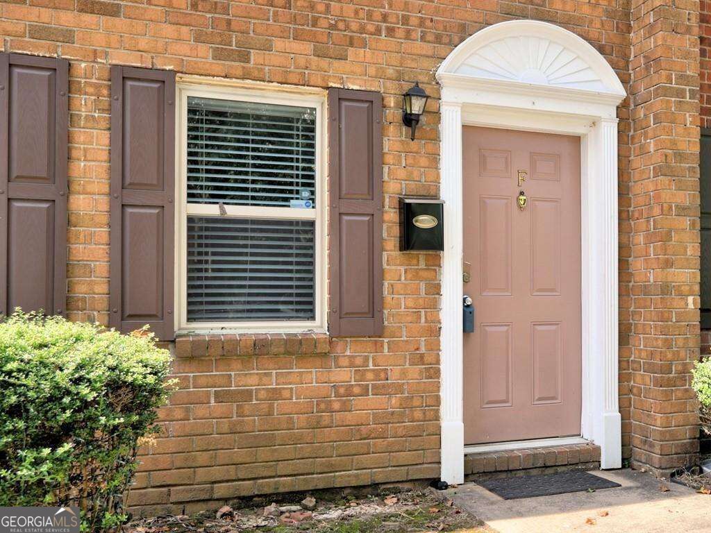 135 N River Drive # F Property Photo 1