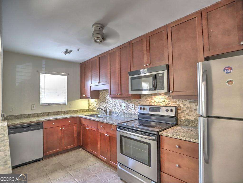 135 N River Drive # F Property Photo 14