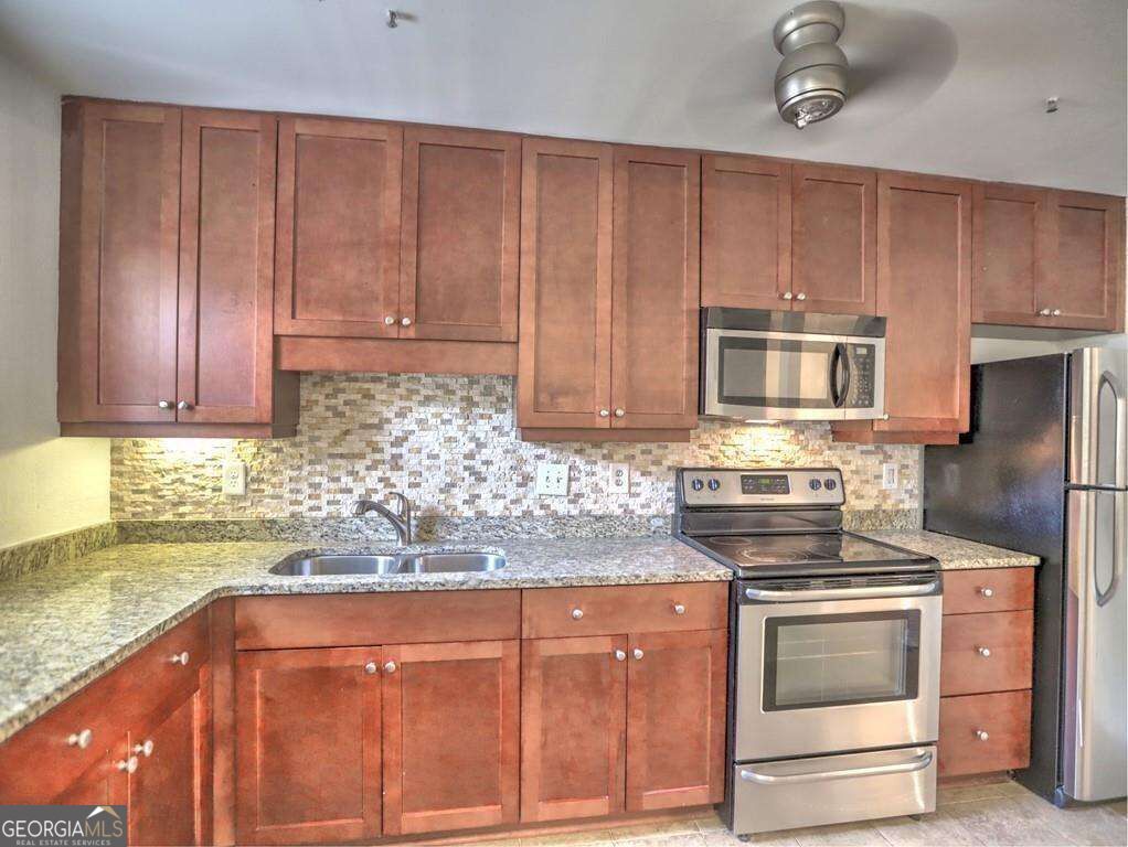 135 N River Drive # F Property Photo 16