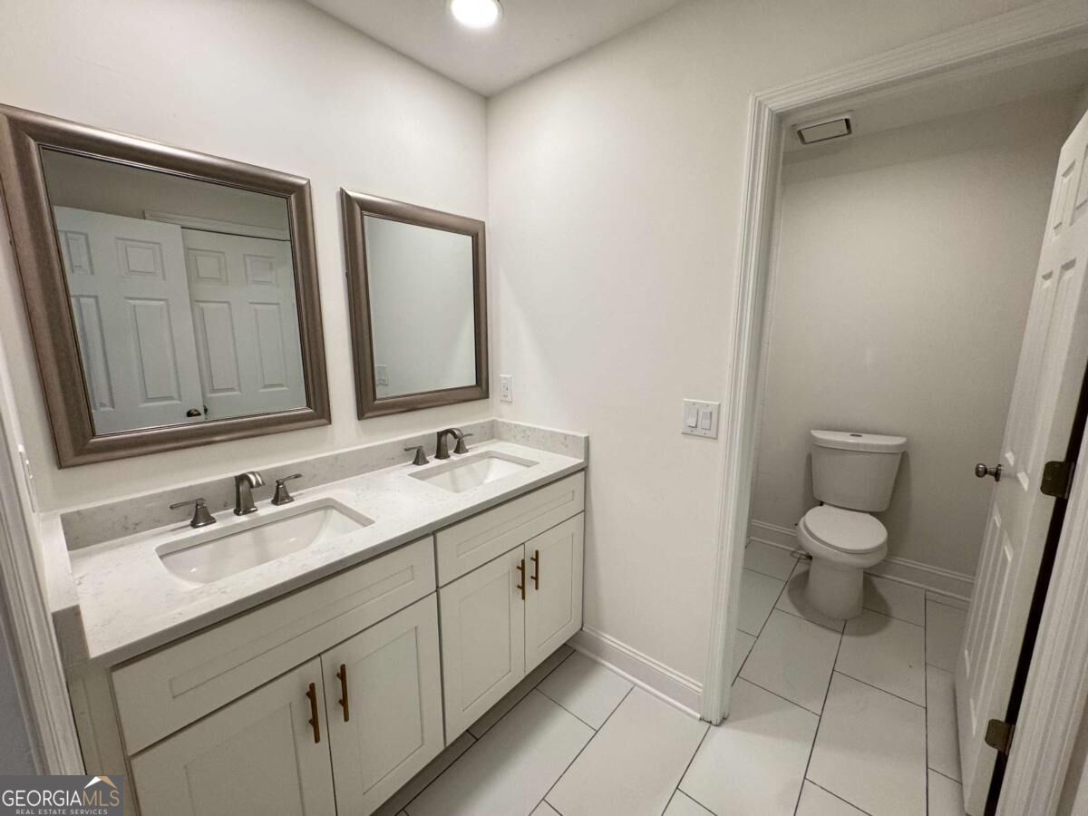 9240 Prestwick Club Drive Property Photo 16