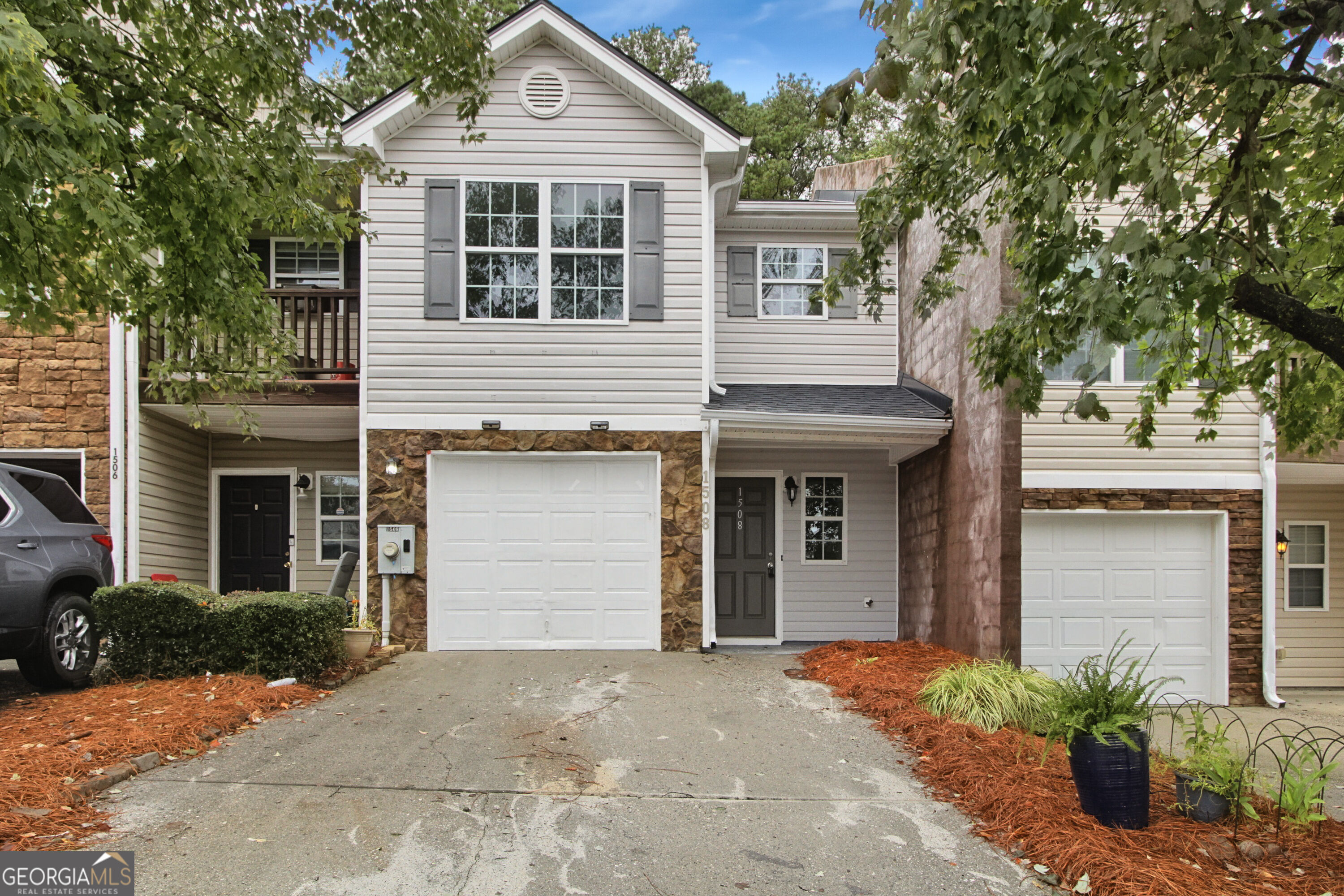 1508 Box Circle Property Photo 1