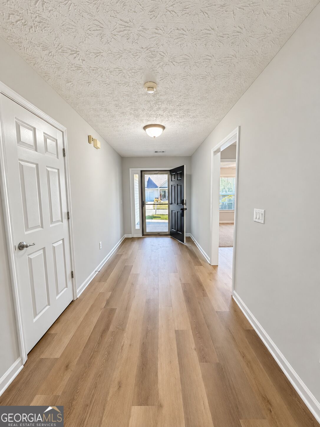 690 Majesty Crossing Property Photo 2
