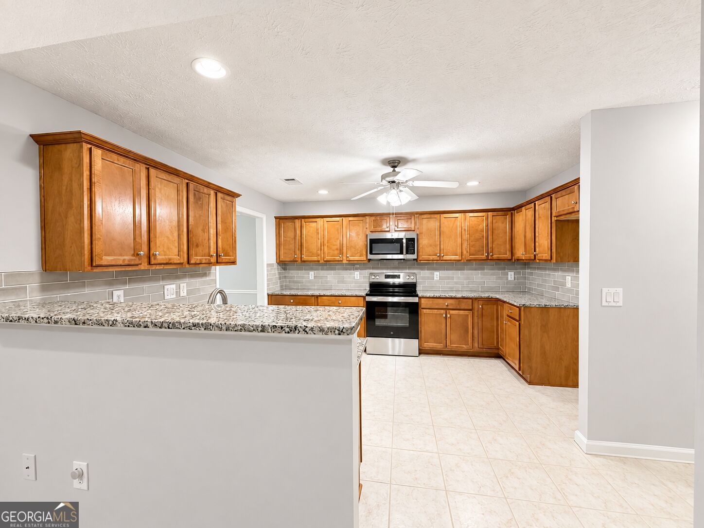 690 Majesty Crossing Property Photo 6