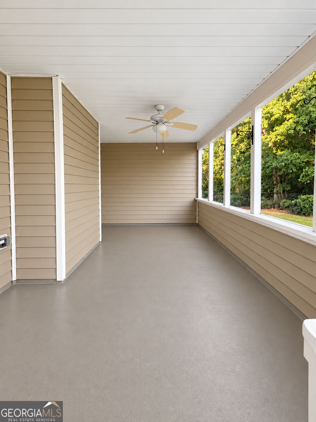 690 Majesty Crossing Property Photo 14