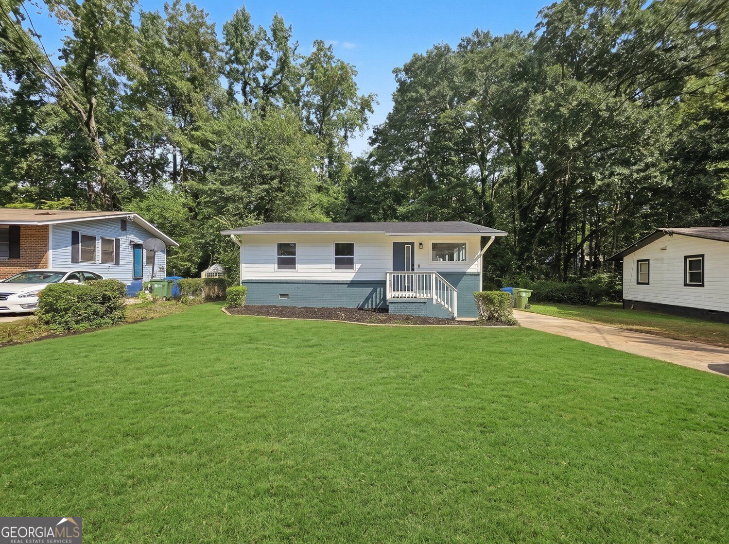 147 Rockyford Road NE Property Photo 1