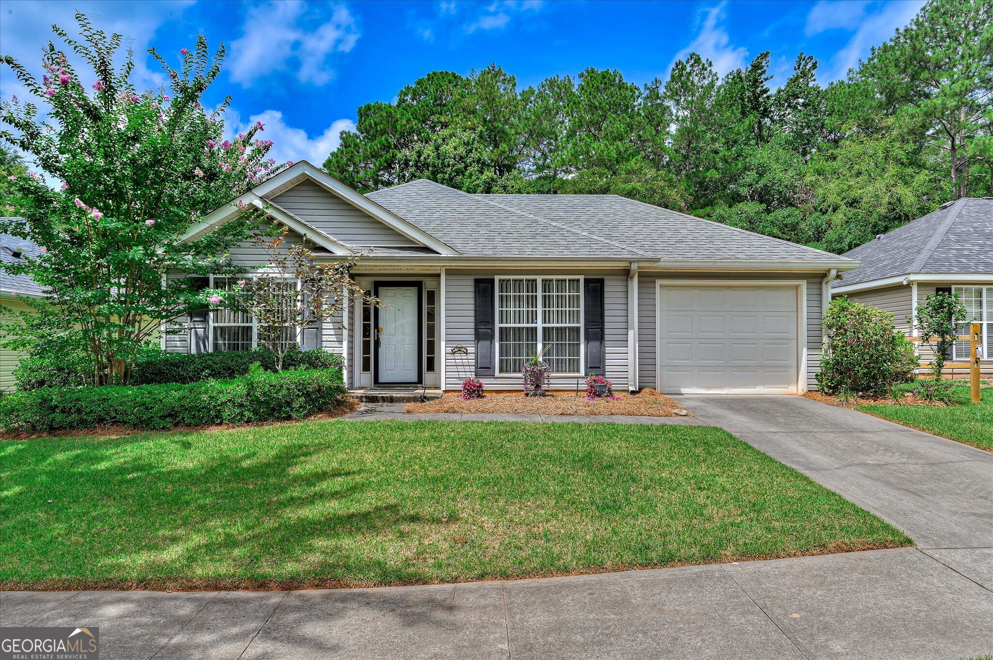 124 Oakland Drive Property Photo 1