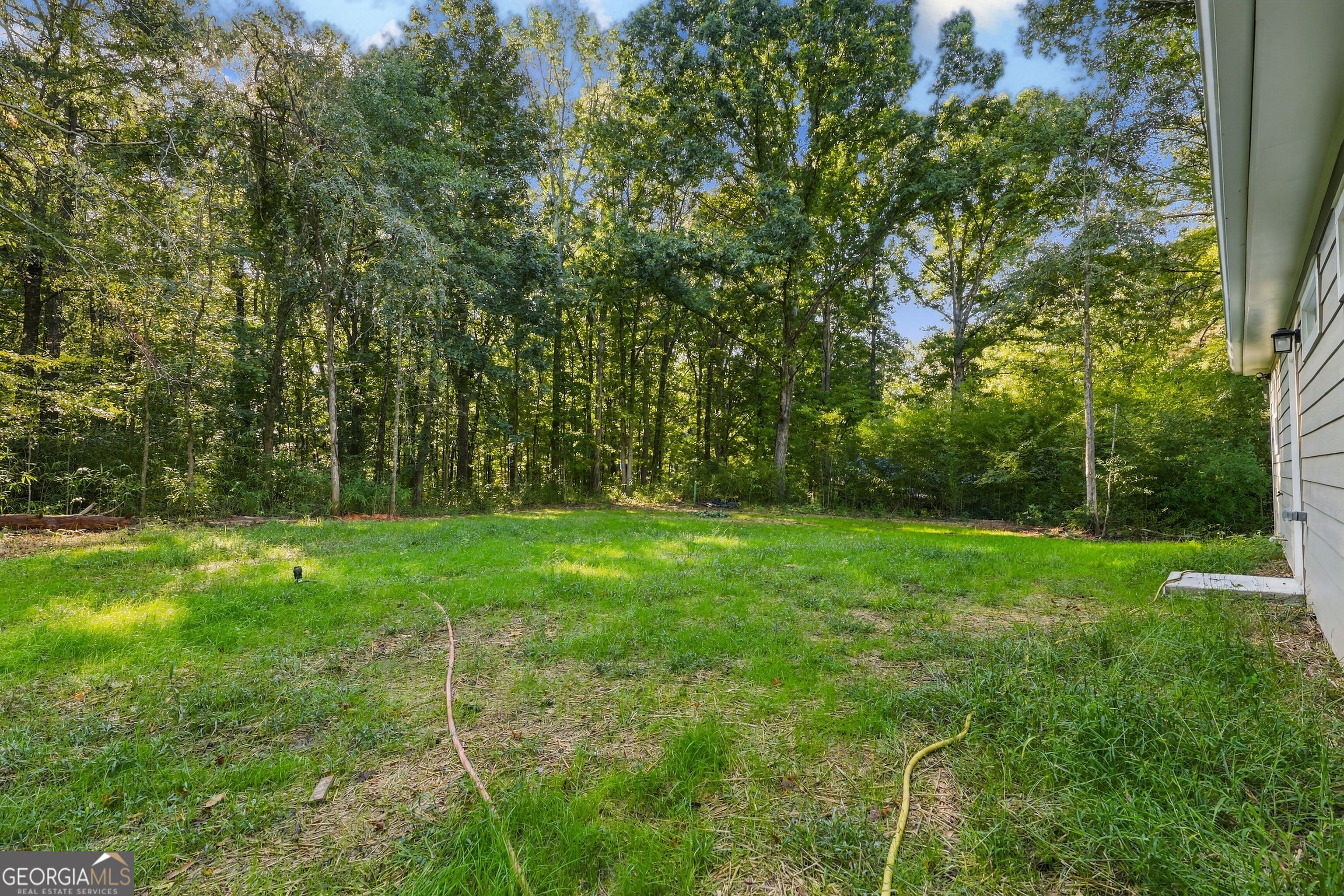 1041 Country Club Circle Property Photo 10