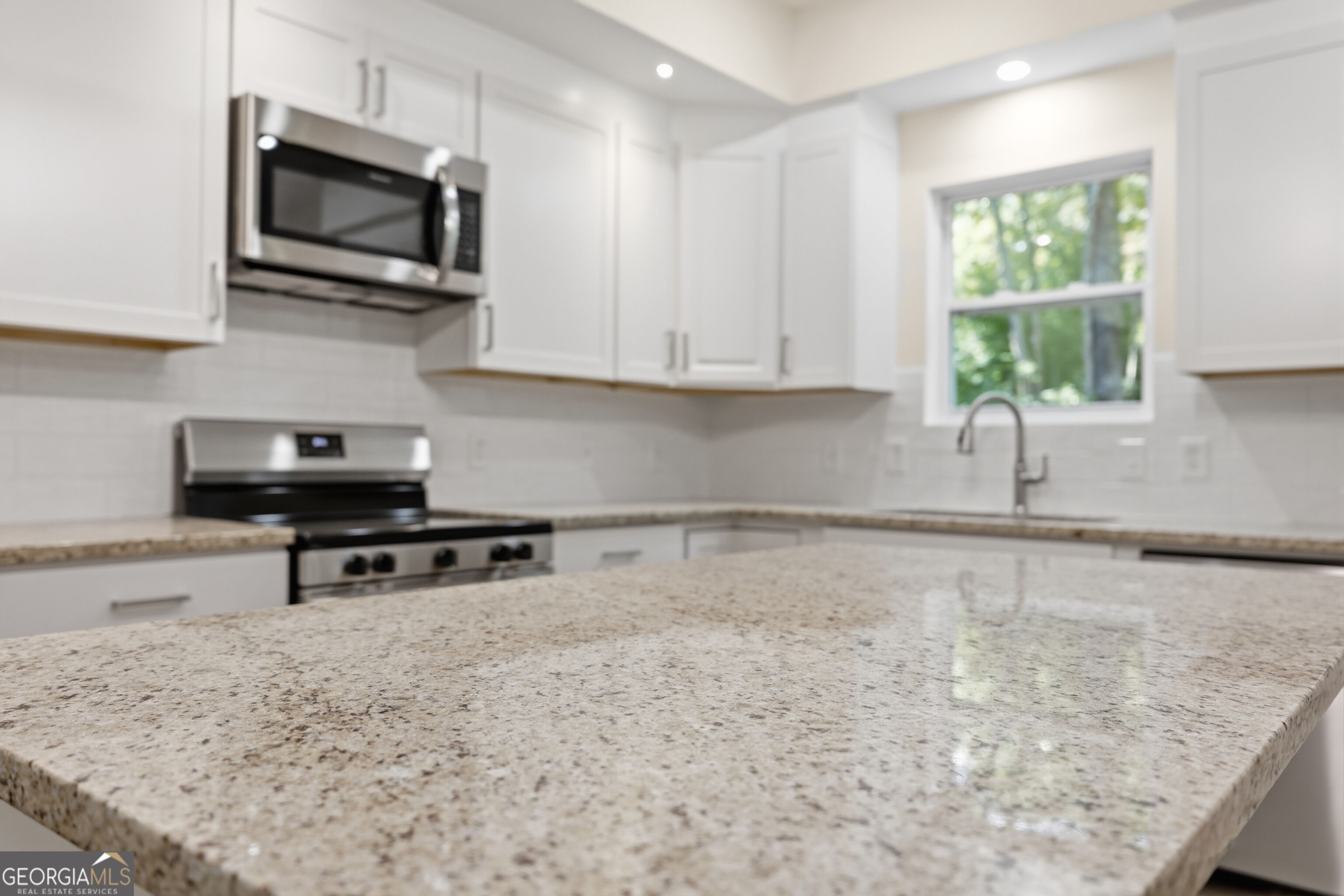 1041 Country Club Circle Property Photo 19