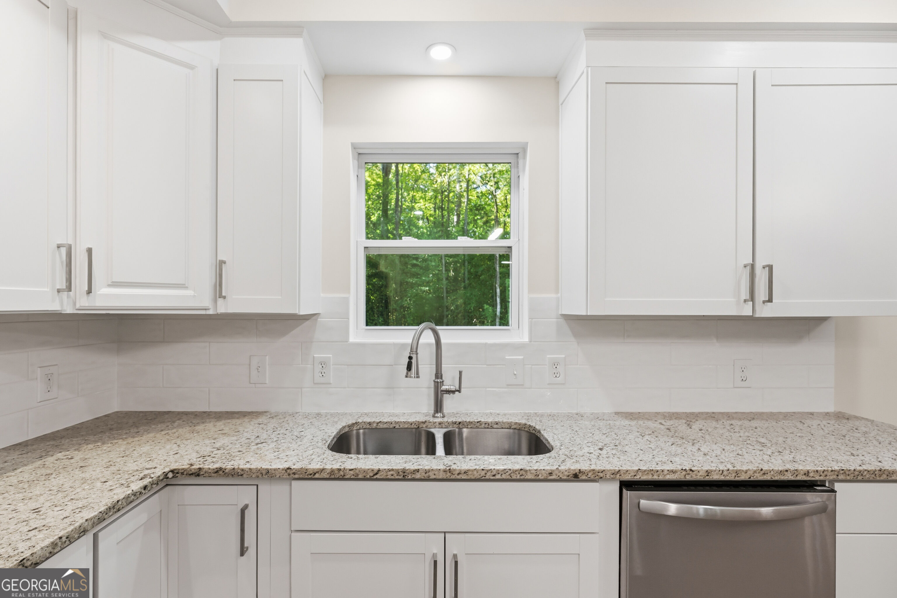 1041 Country Club Circle Property Photo 21