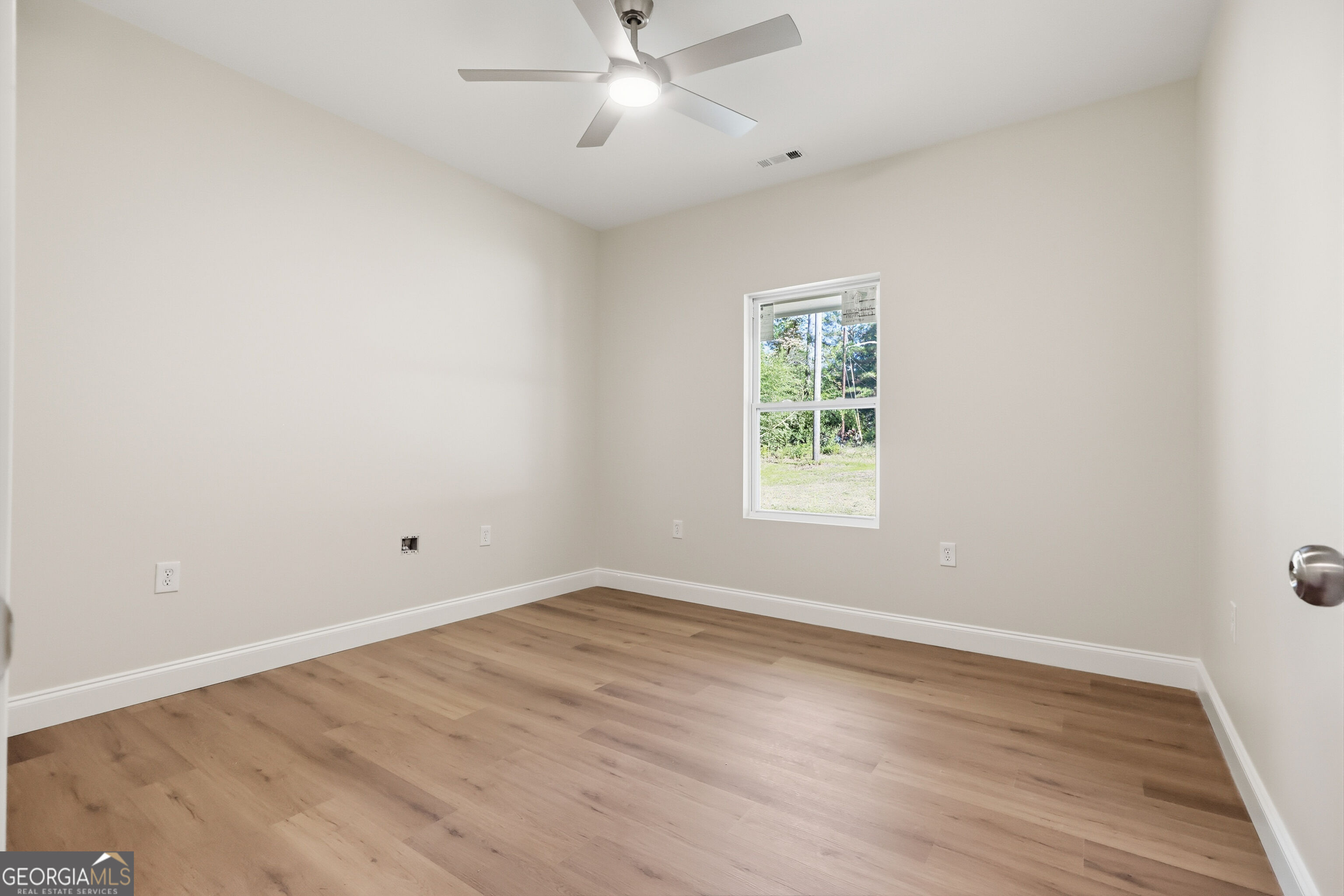 1041 Country Club Circle Property Photo 23