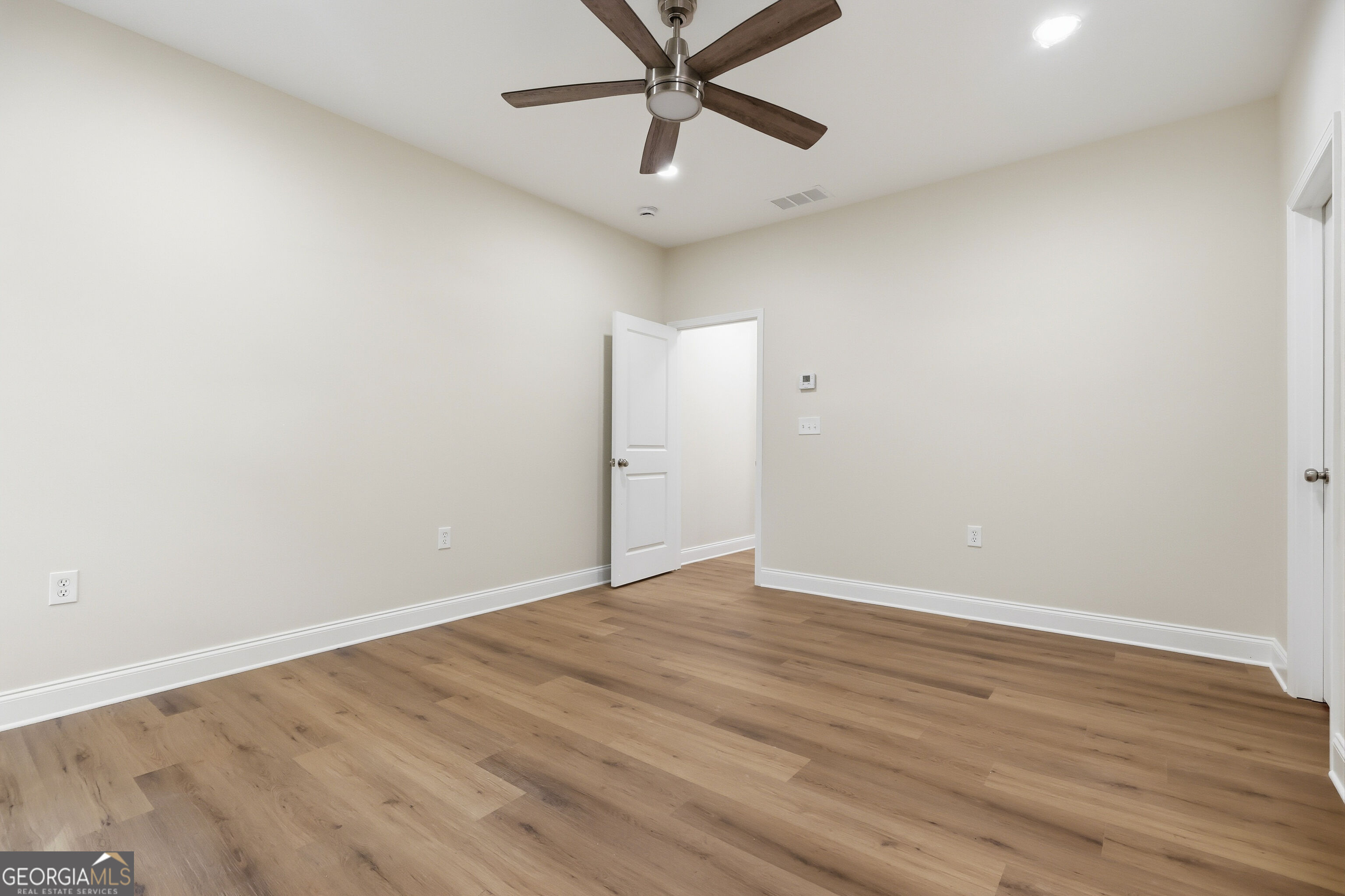 1041 Country Club Circle Property Photo 29