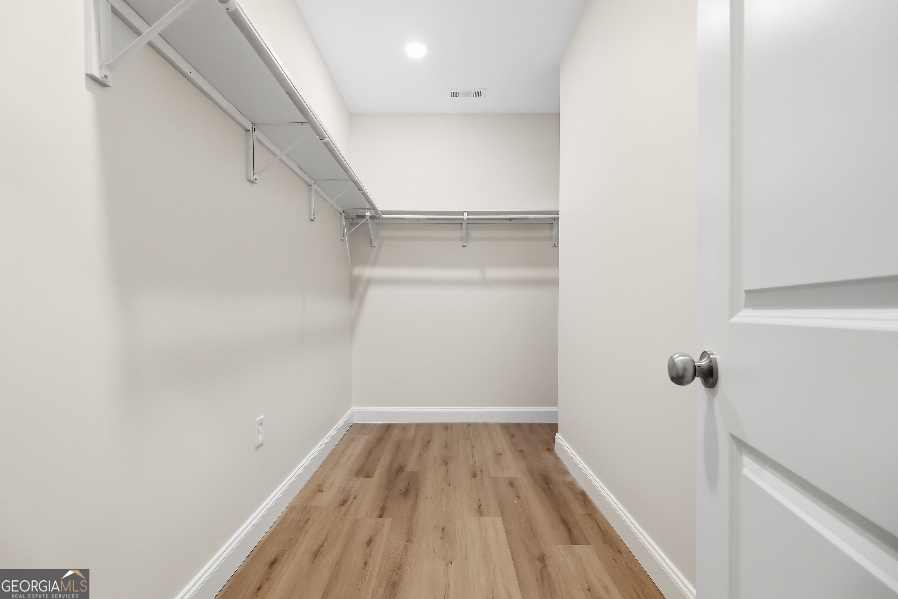 1041 Country Club Circle Property Photo 30