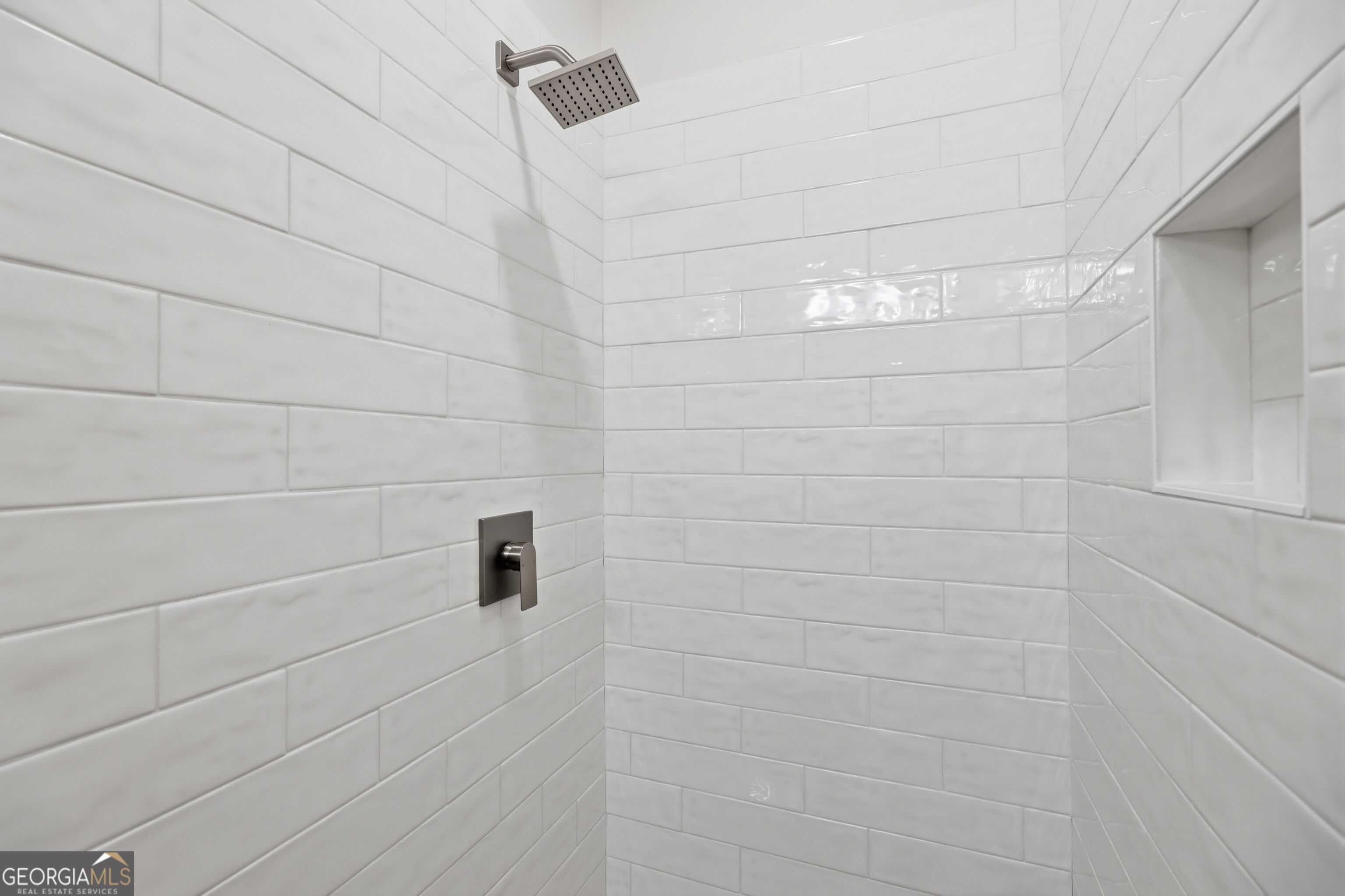 1041 Country Club Circle Property Photo 32