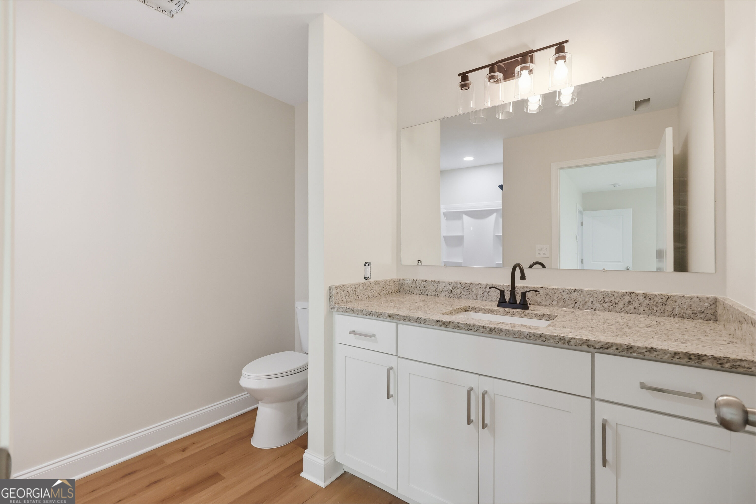 1041 Country Club Circle Property Photo 41