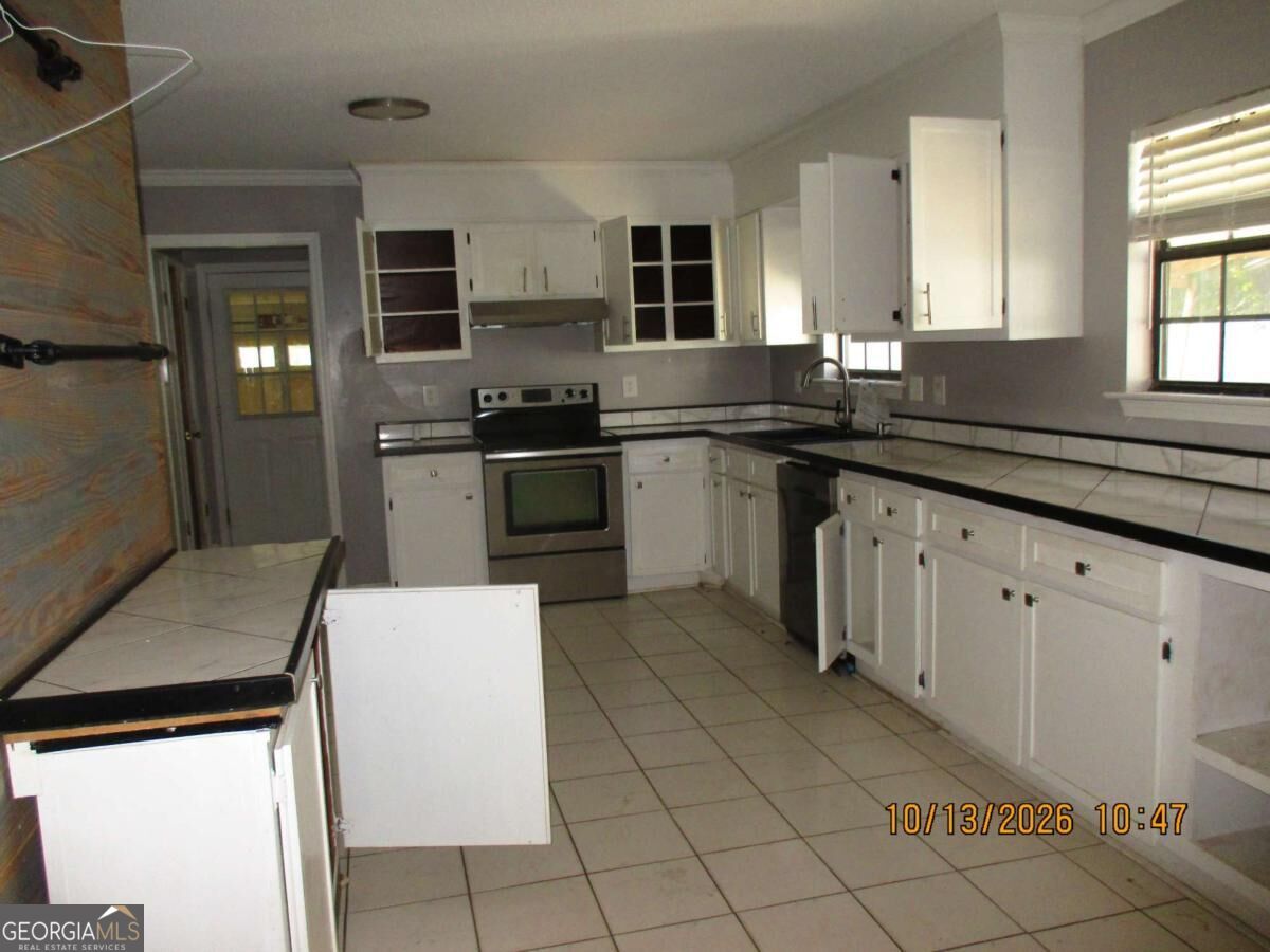 903 Bradwell Street Property Photo 2