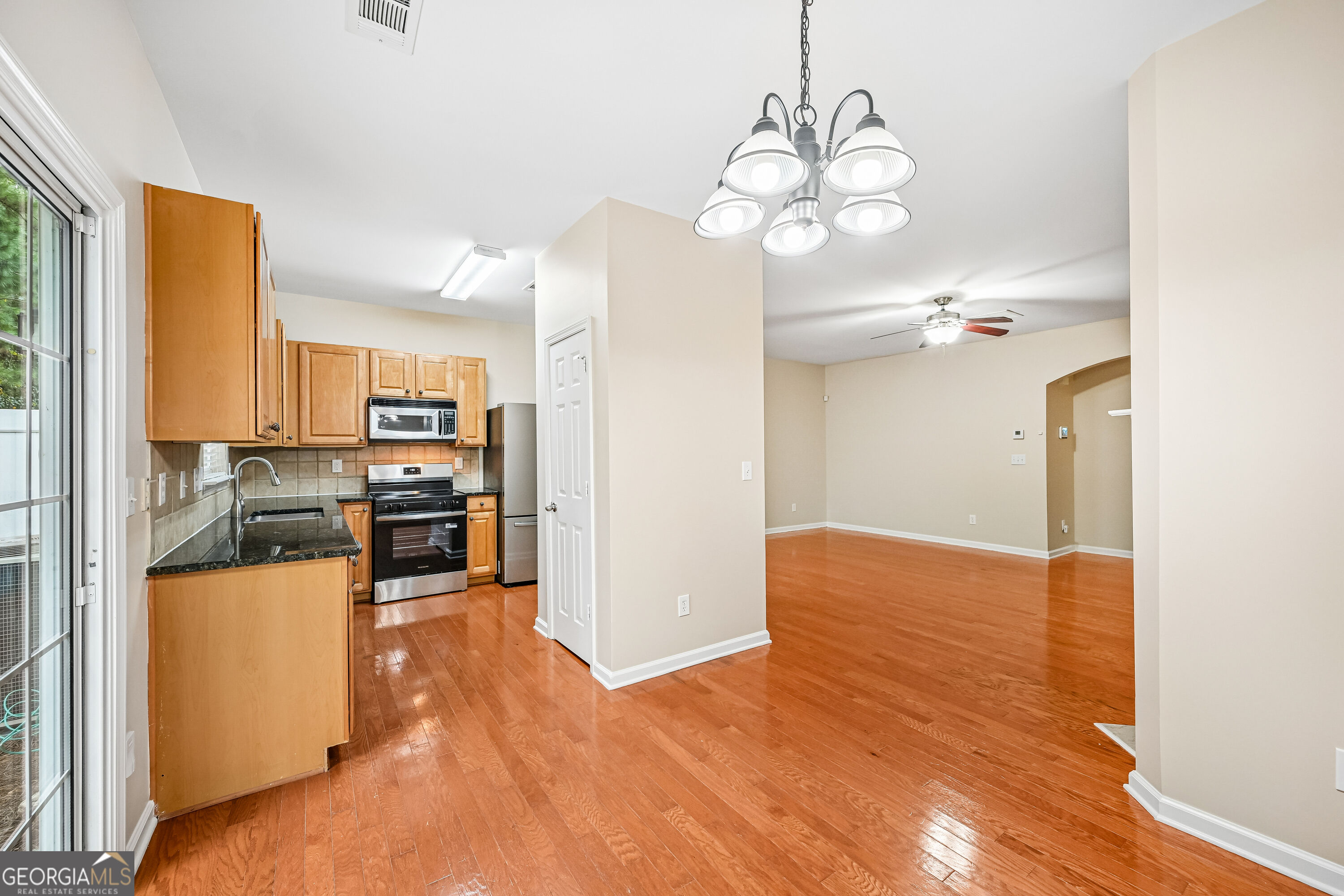 2061 Meadow Peak Road Property Photo 5