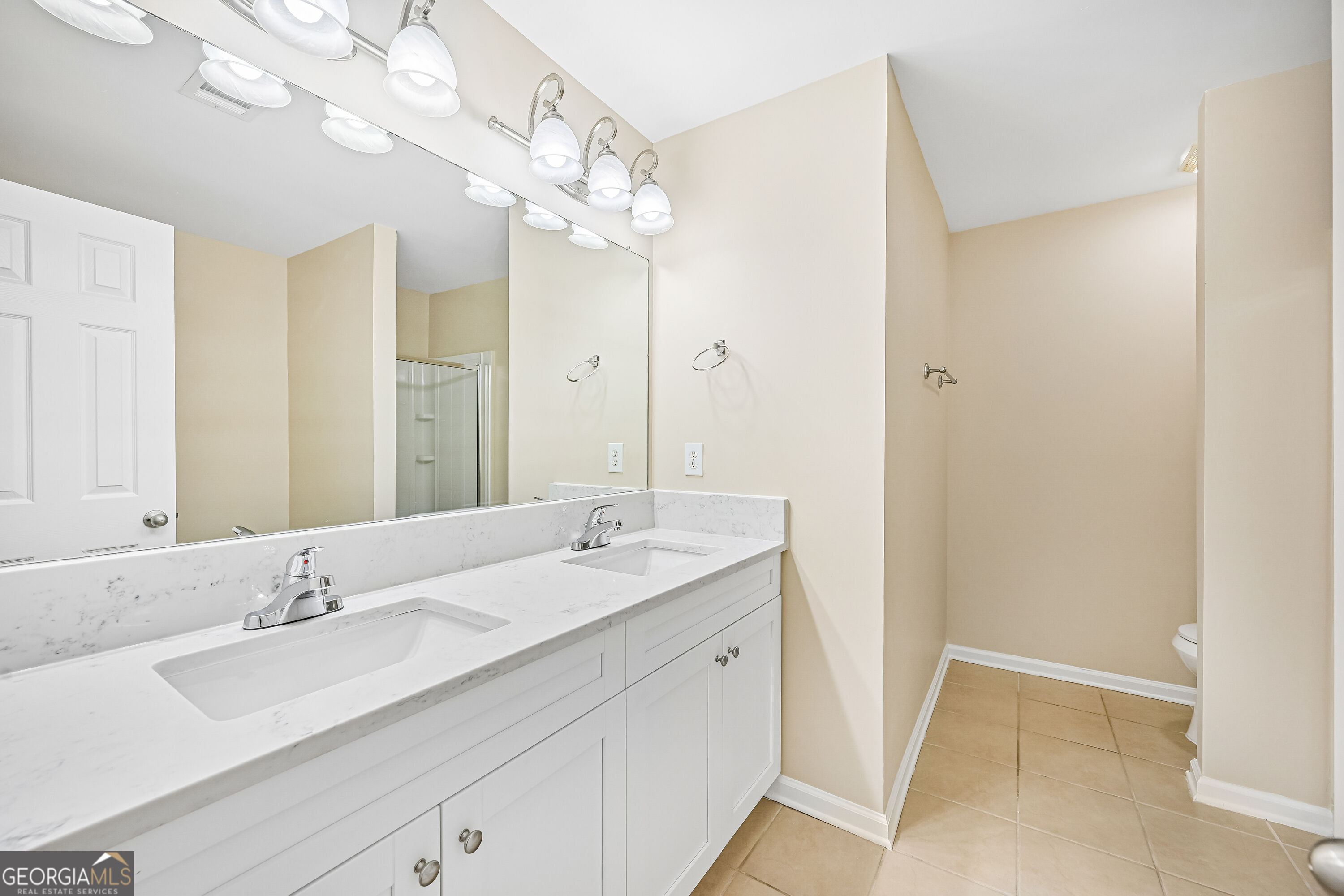 2061 Meadow Peak Road Property Photo 10