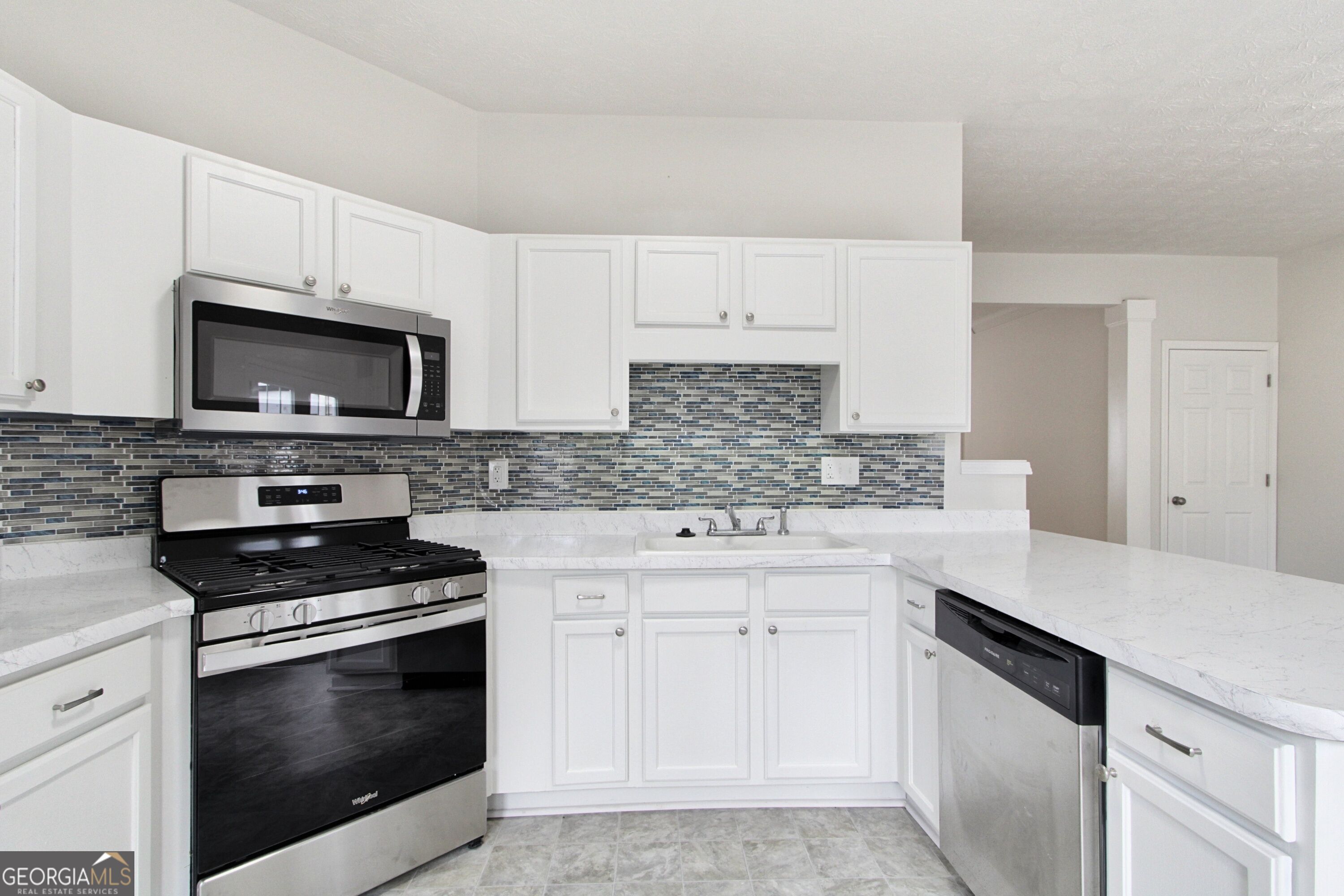 409 Timber Gate Drive Property Photo 2