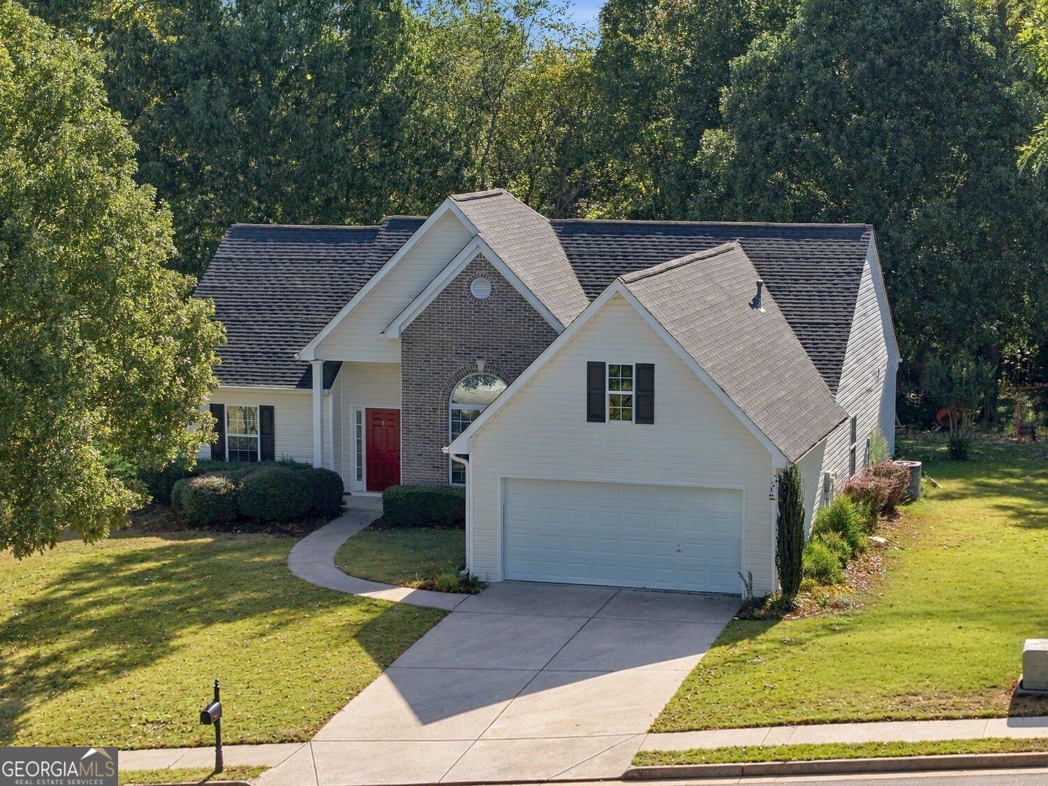 2517 Weycroft Circle Property Photo 3