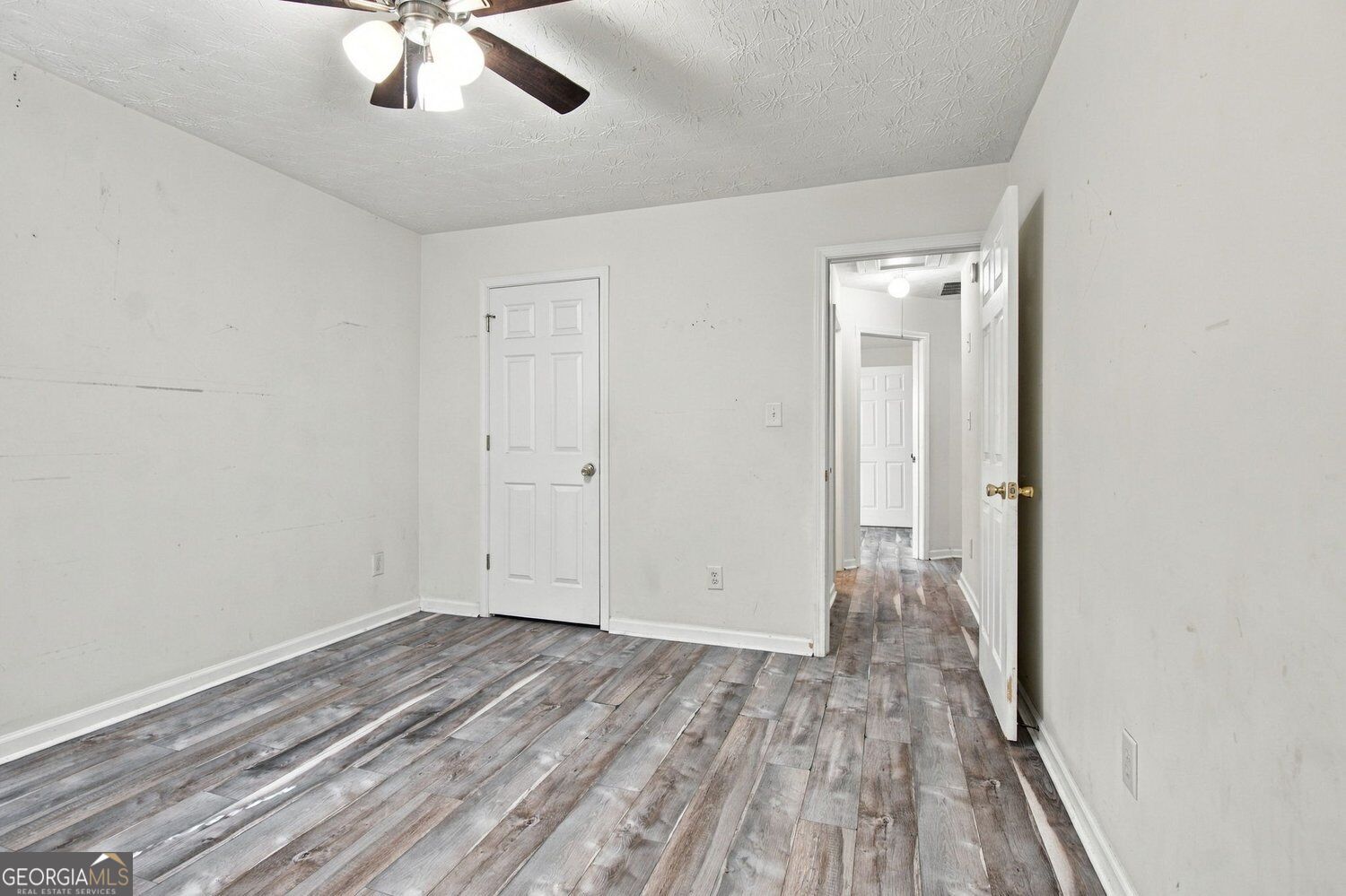 2517 Weycroft Circle Property Photo 8