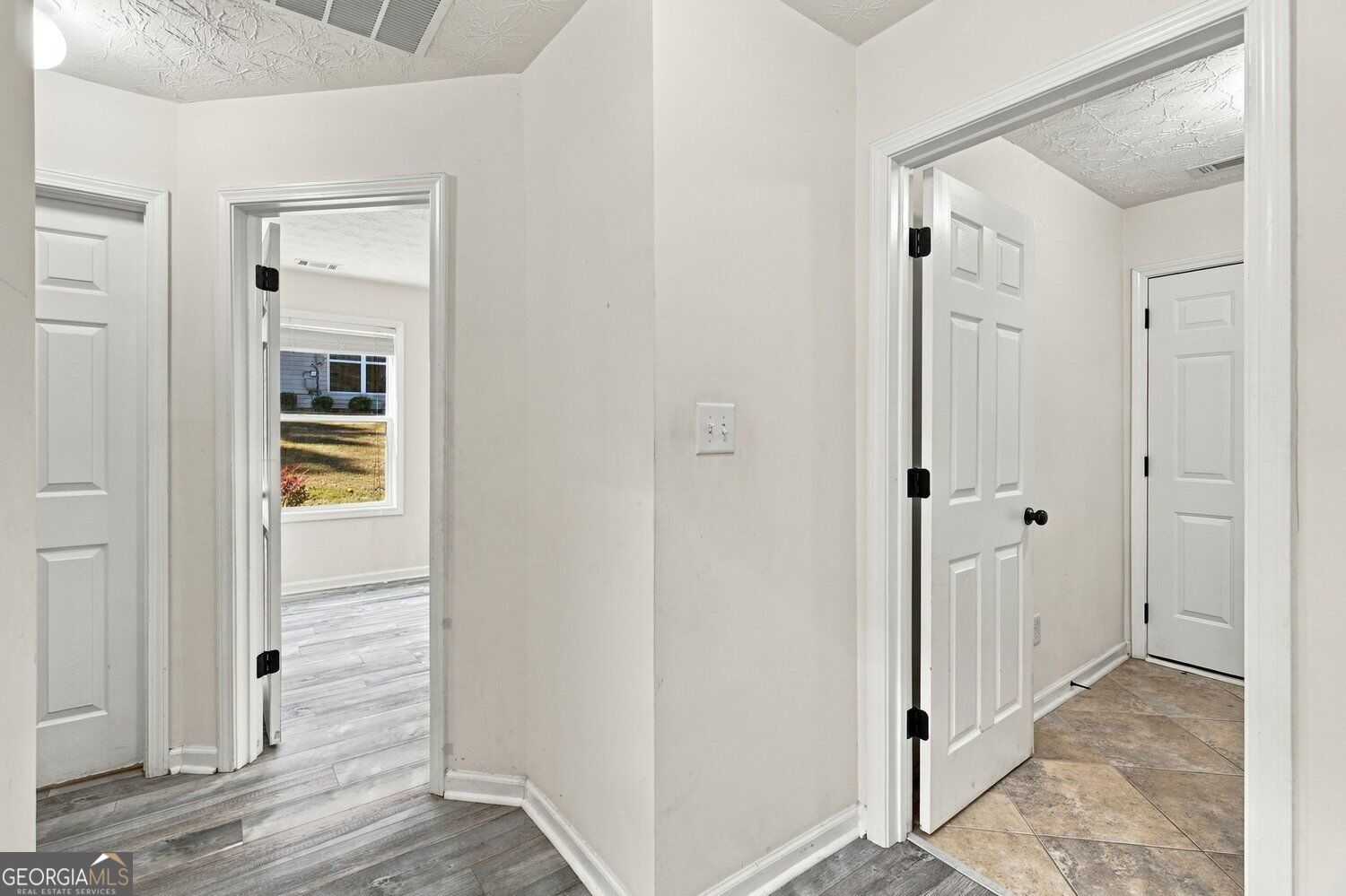 2517 Weycroft Circle Property Photo 10