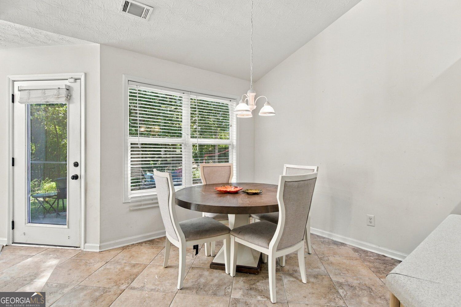 2517 Weycroft Circle Property Photo 19