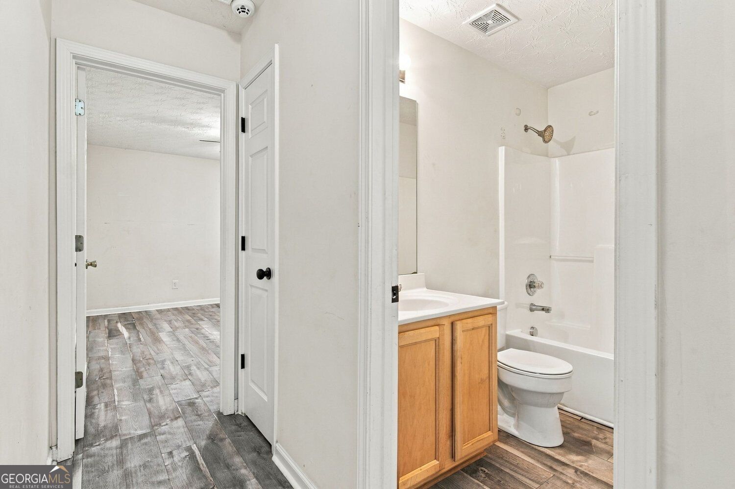 2517 Weycroft Circle Property Photo 34