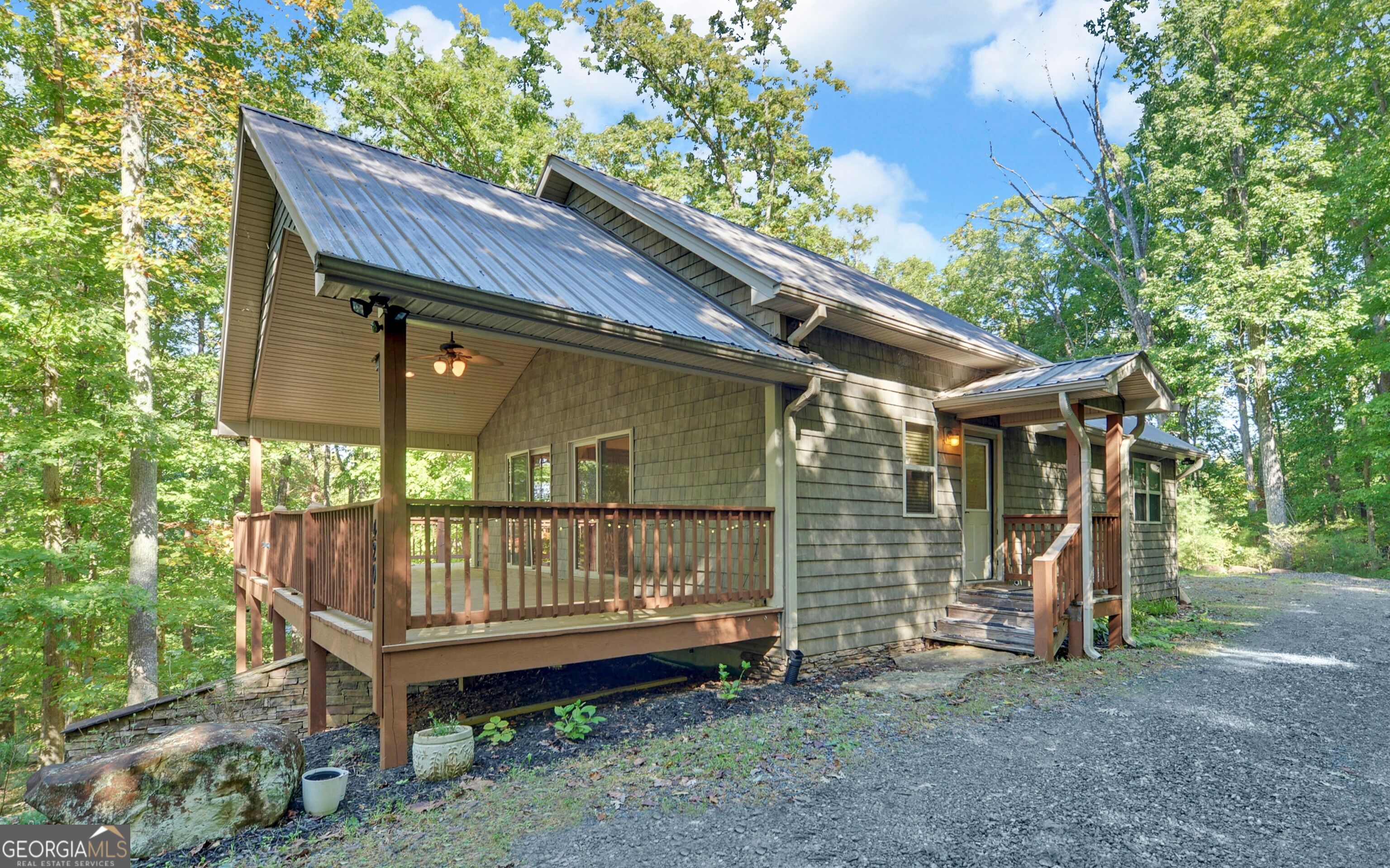 4201 Rocky Knob Drive Property Photo 2