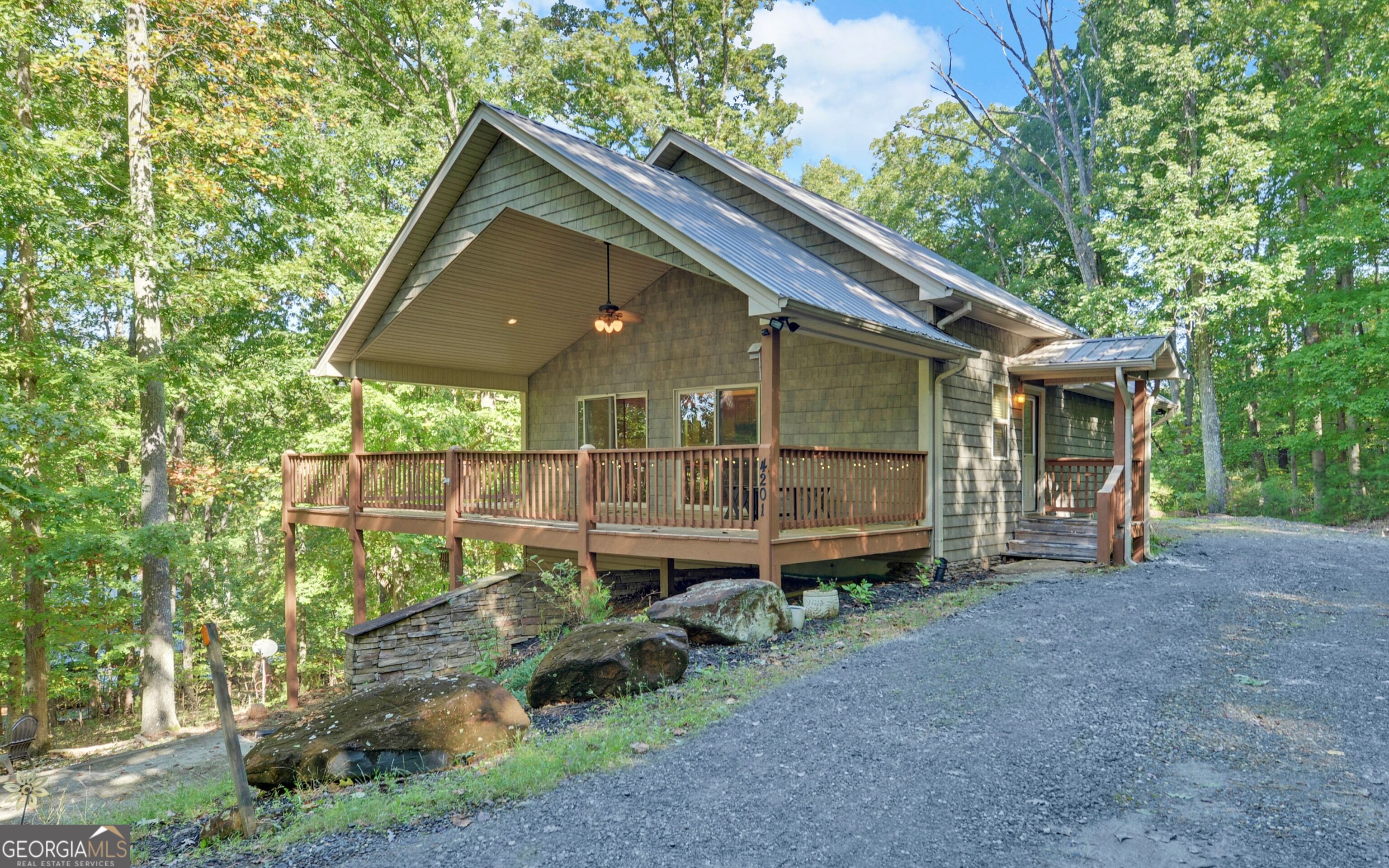 4201 Rocky Knob Drive Property Photo 3