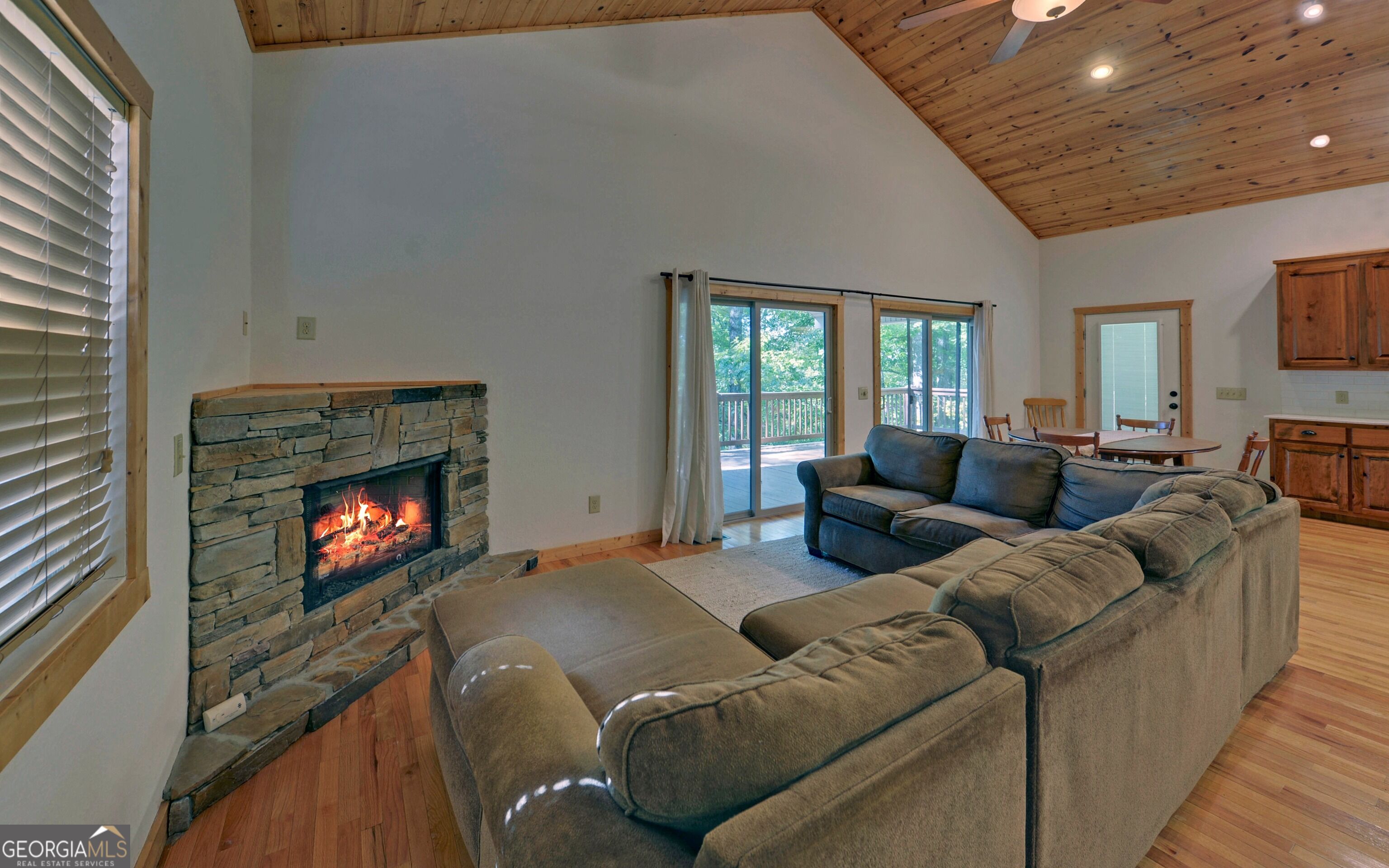 4201 Rocky Knob Drive Property Photo 7