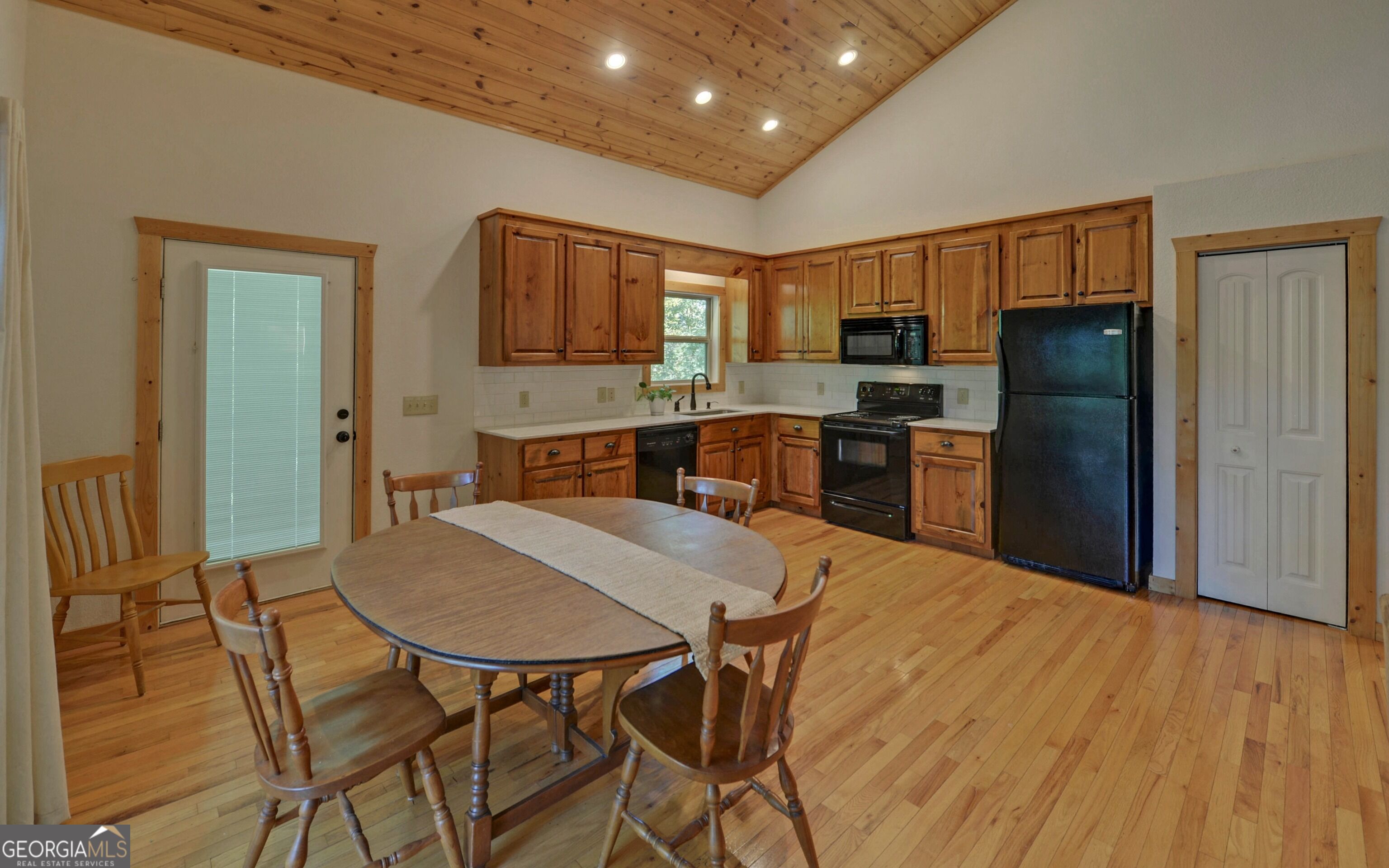4201 Rocky Knob Drive Property Photo 13