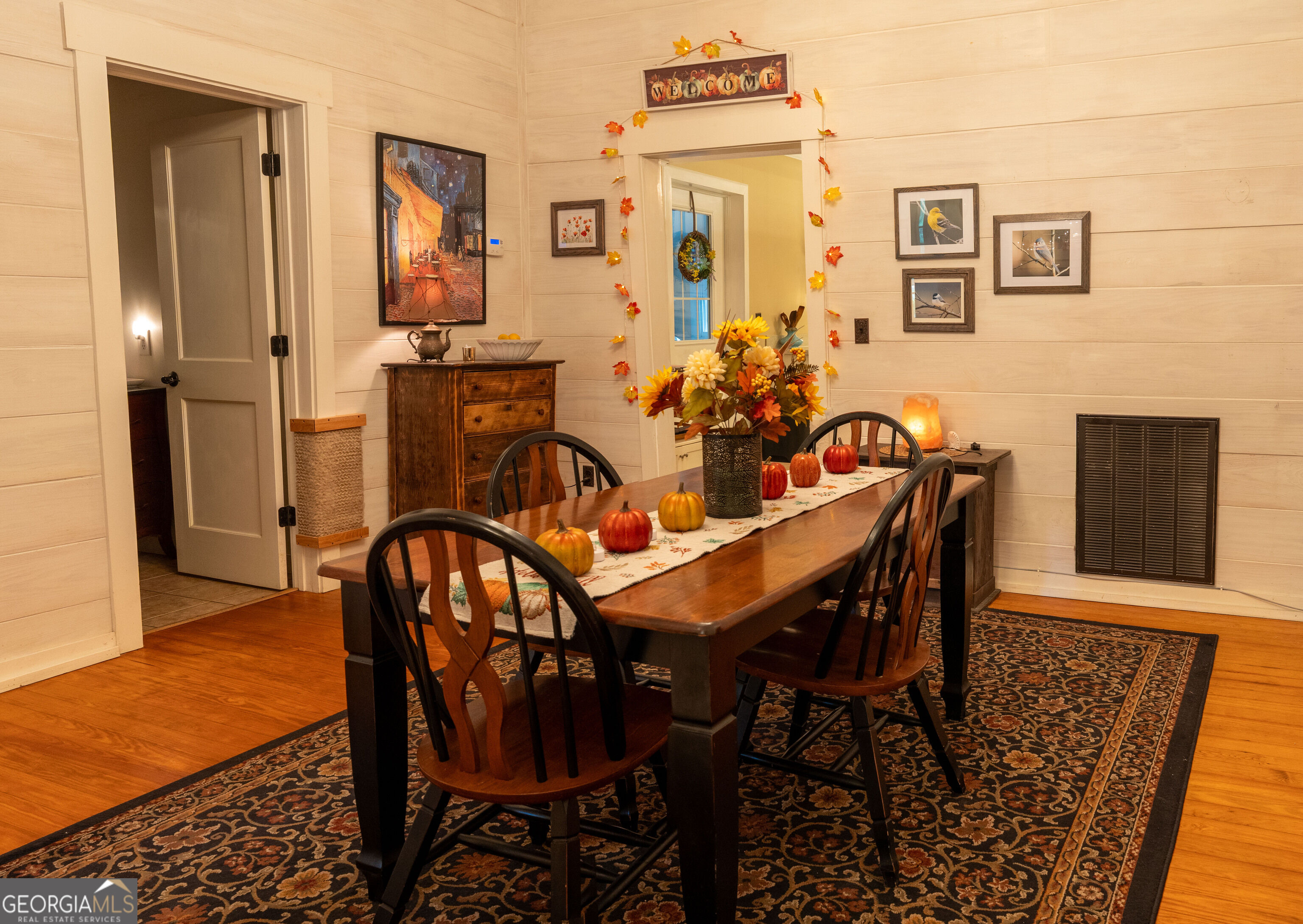 2612 Midway Road Property Photo 9