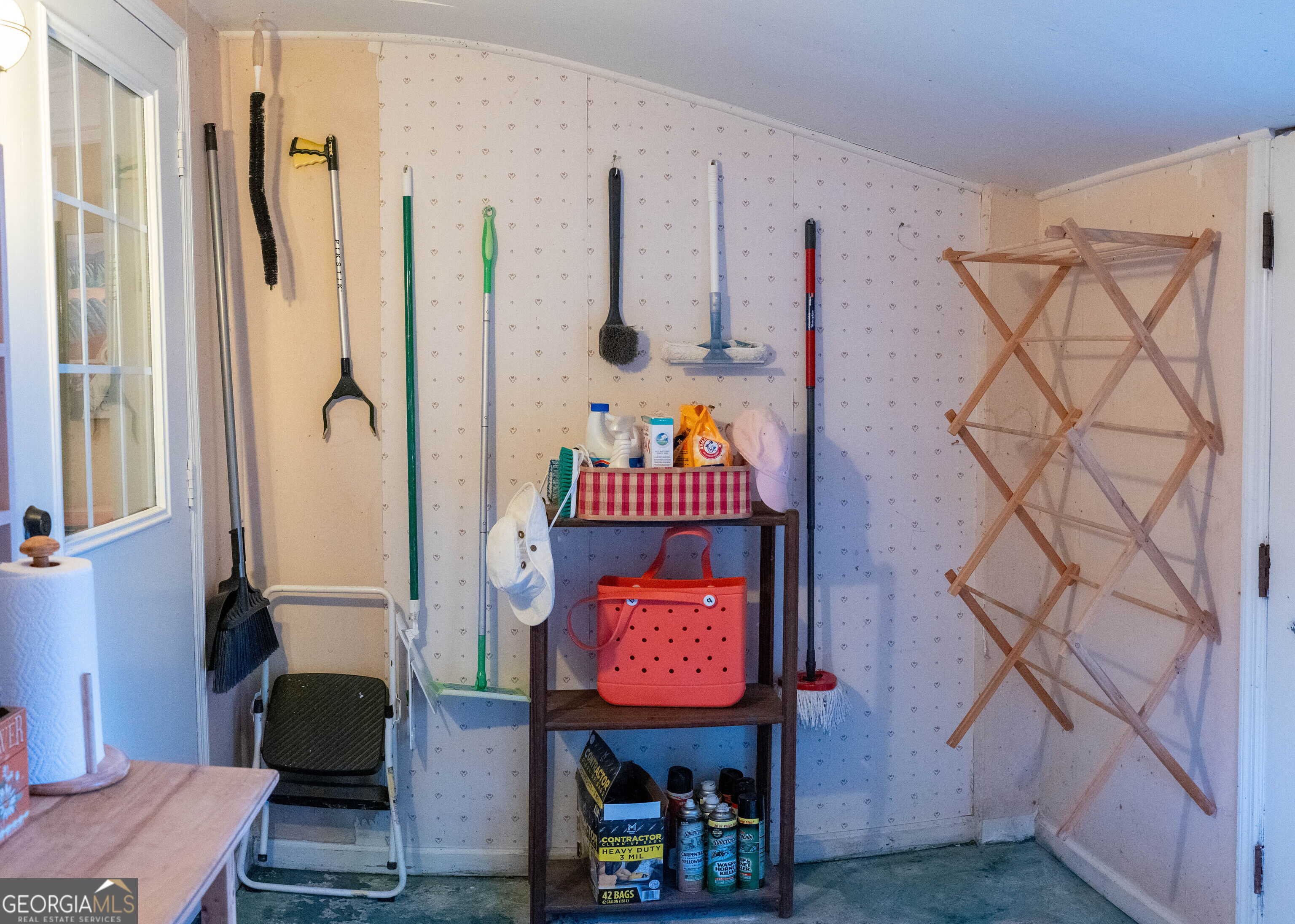 2612 Midway Road Property Photo 23