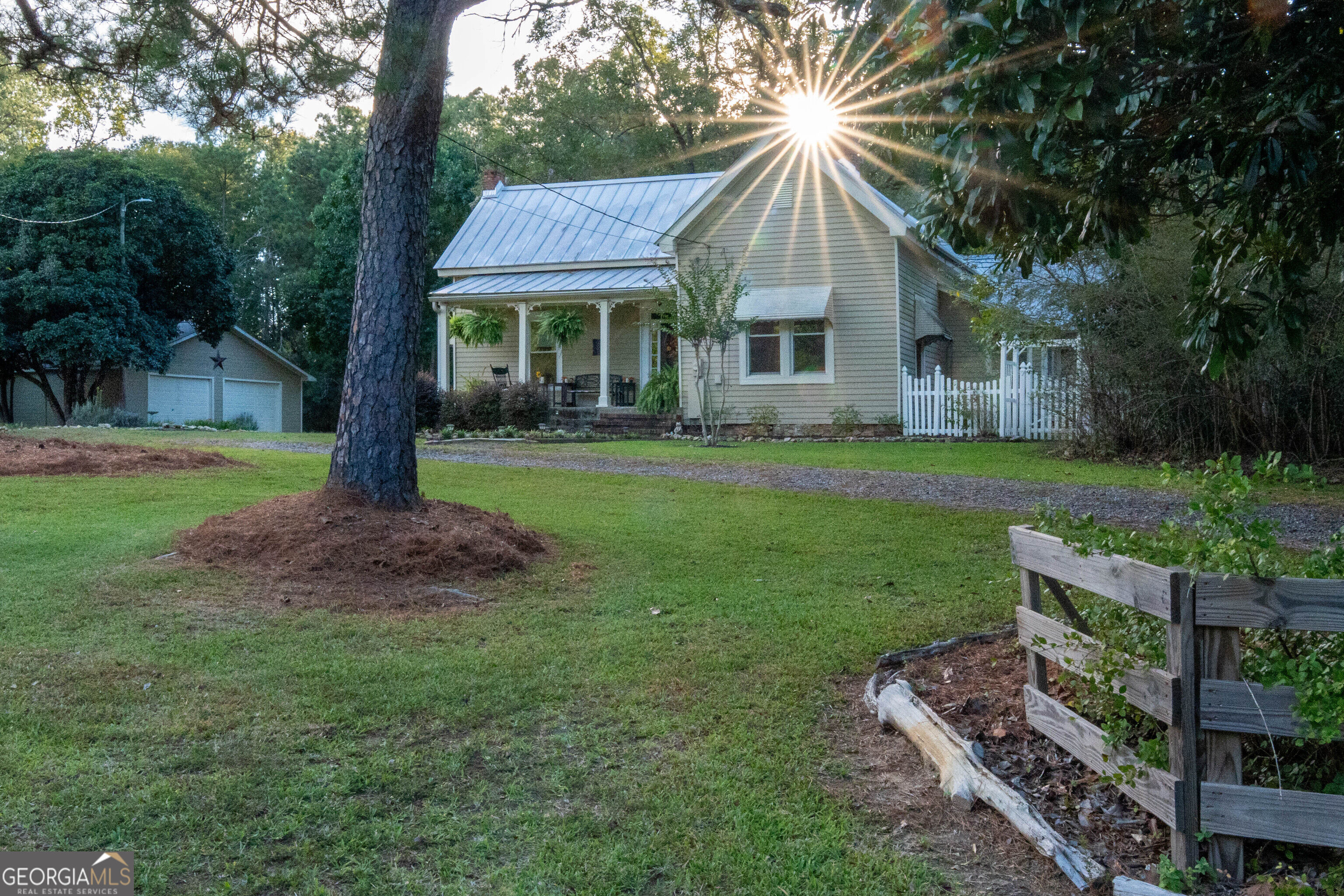 2612 Midway Road Property Photo 27