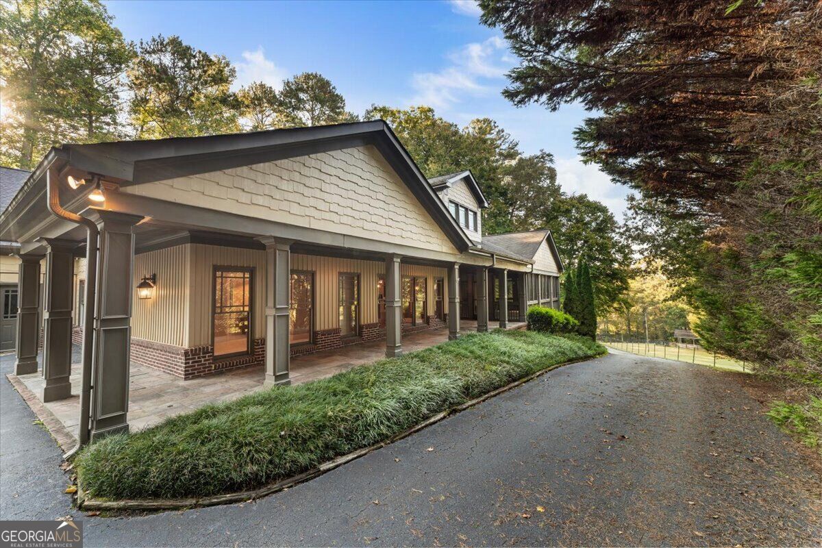 6928 Union Hill Road Property Photo 1