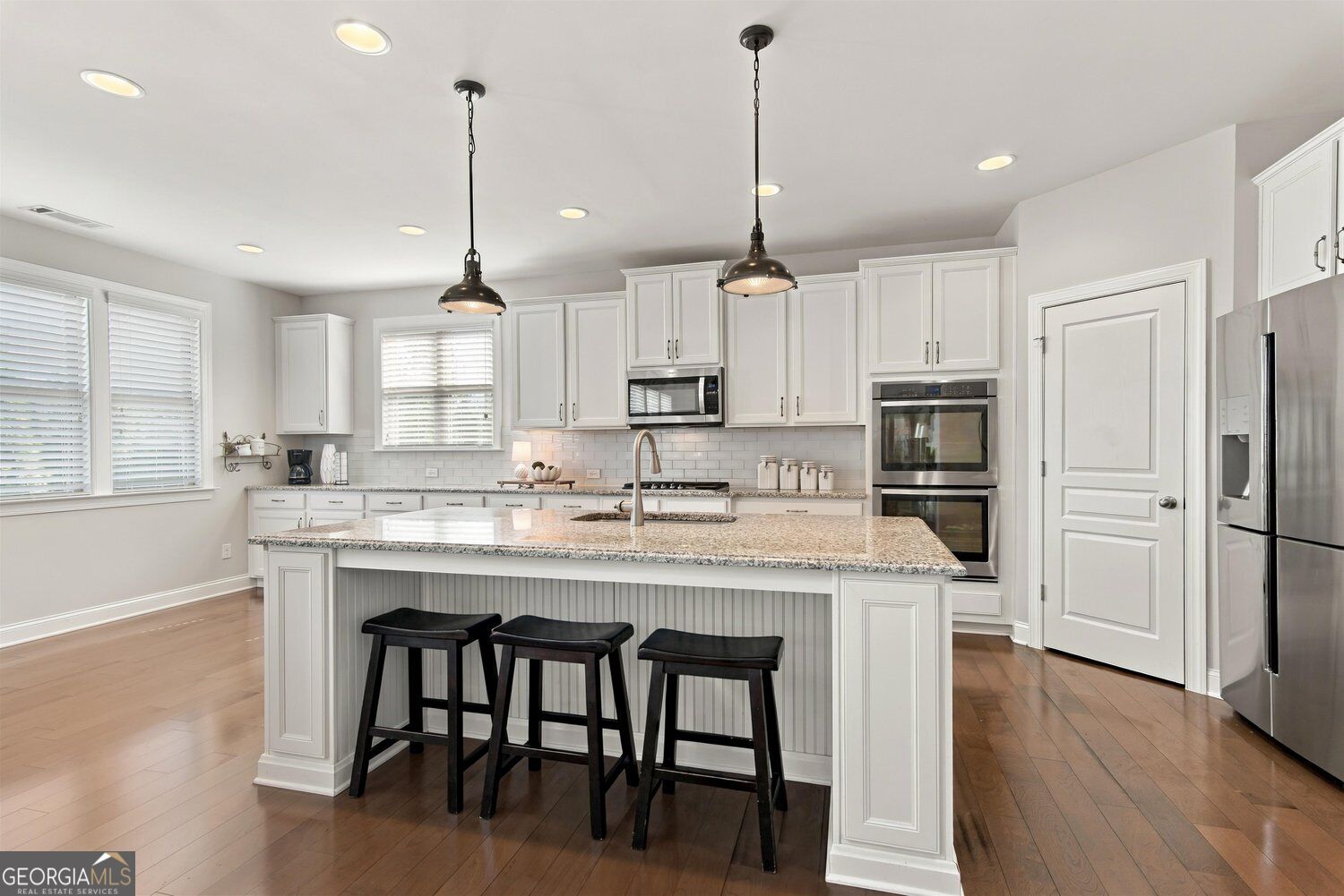 4450 Ivanhoe Walk Property Photo 7