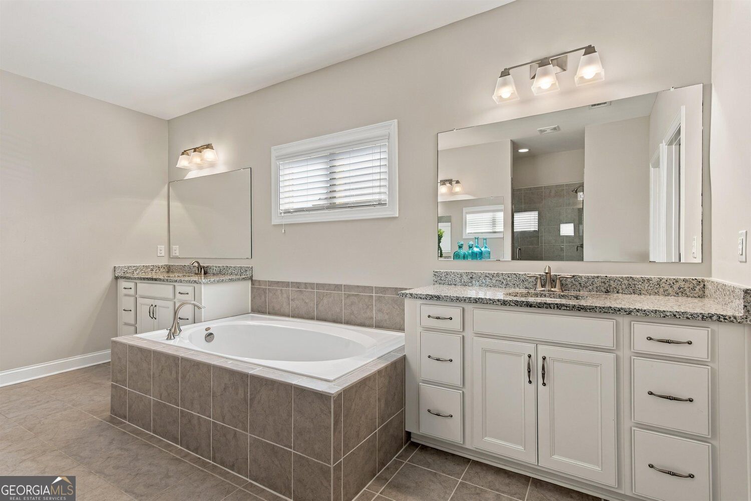 4450 Ivanhoe Walk Property Photo 30