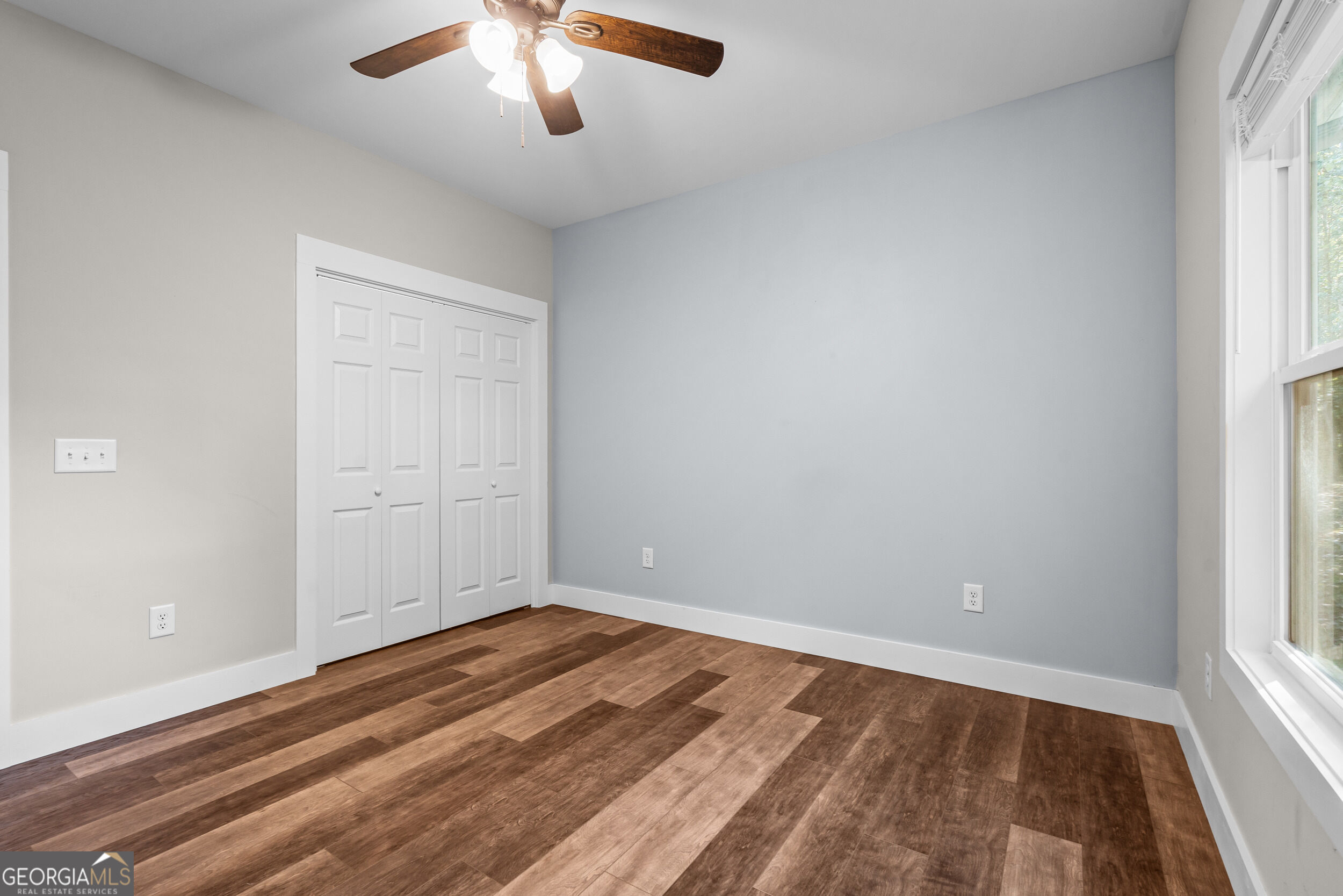 158 Oxford Trail Property Photo 35