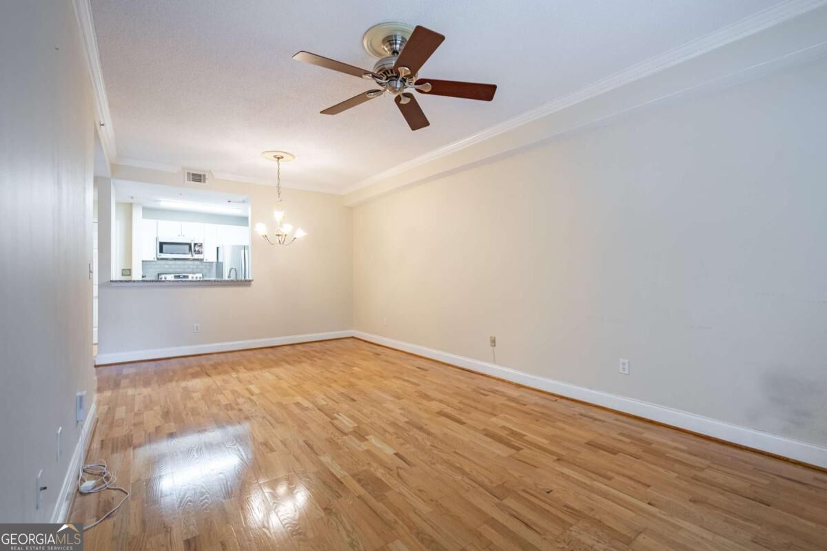 1075 Peachtree Walk Ne # A205 Property Photo 12