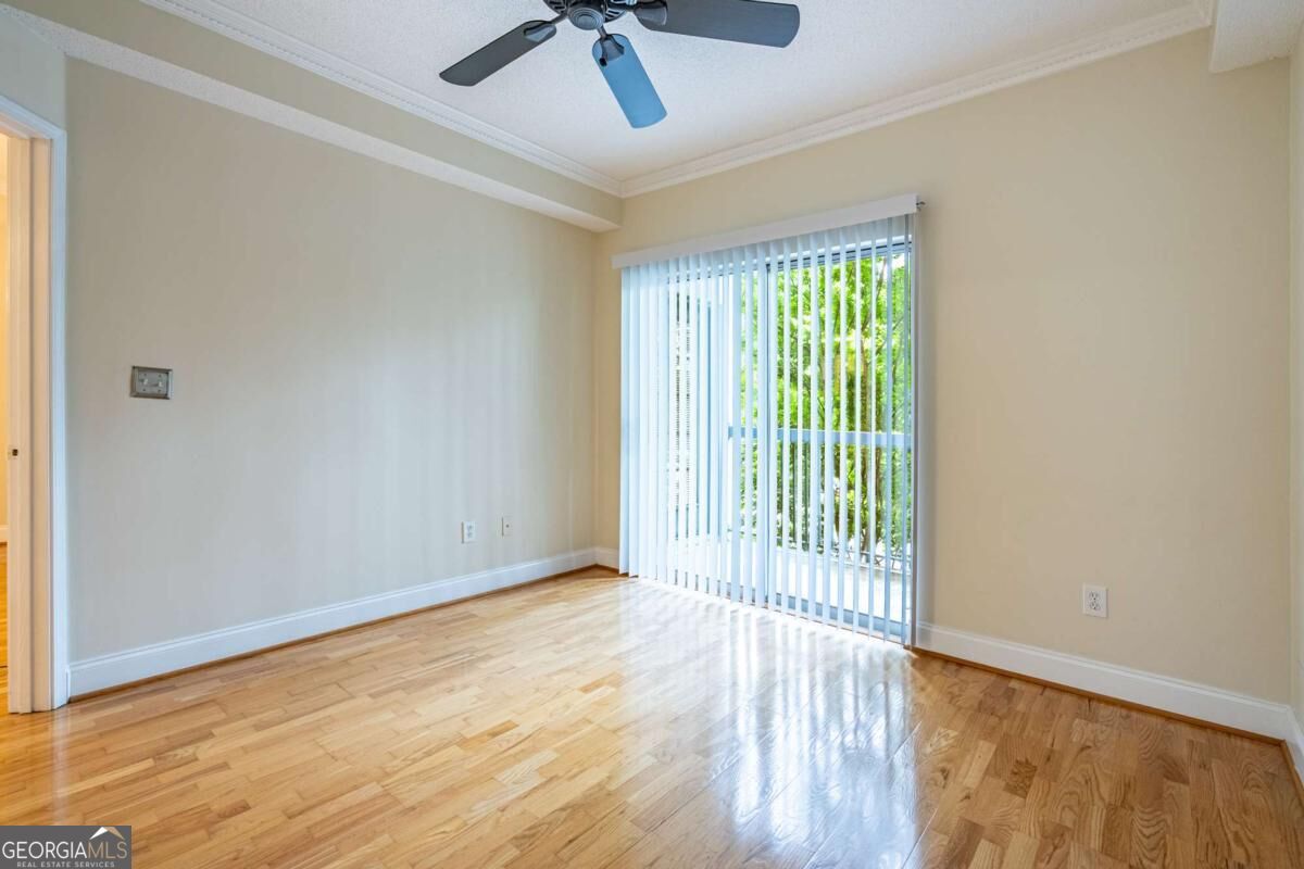 1075 Peachtree Walk Ne # A205 Property Photo 16