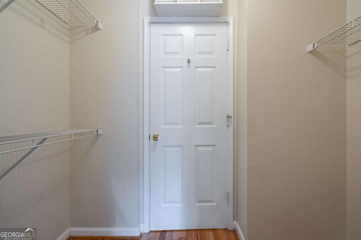 1075 Peachtree Walk Ne # A205 Property Photo 17